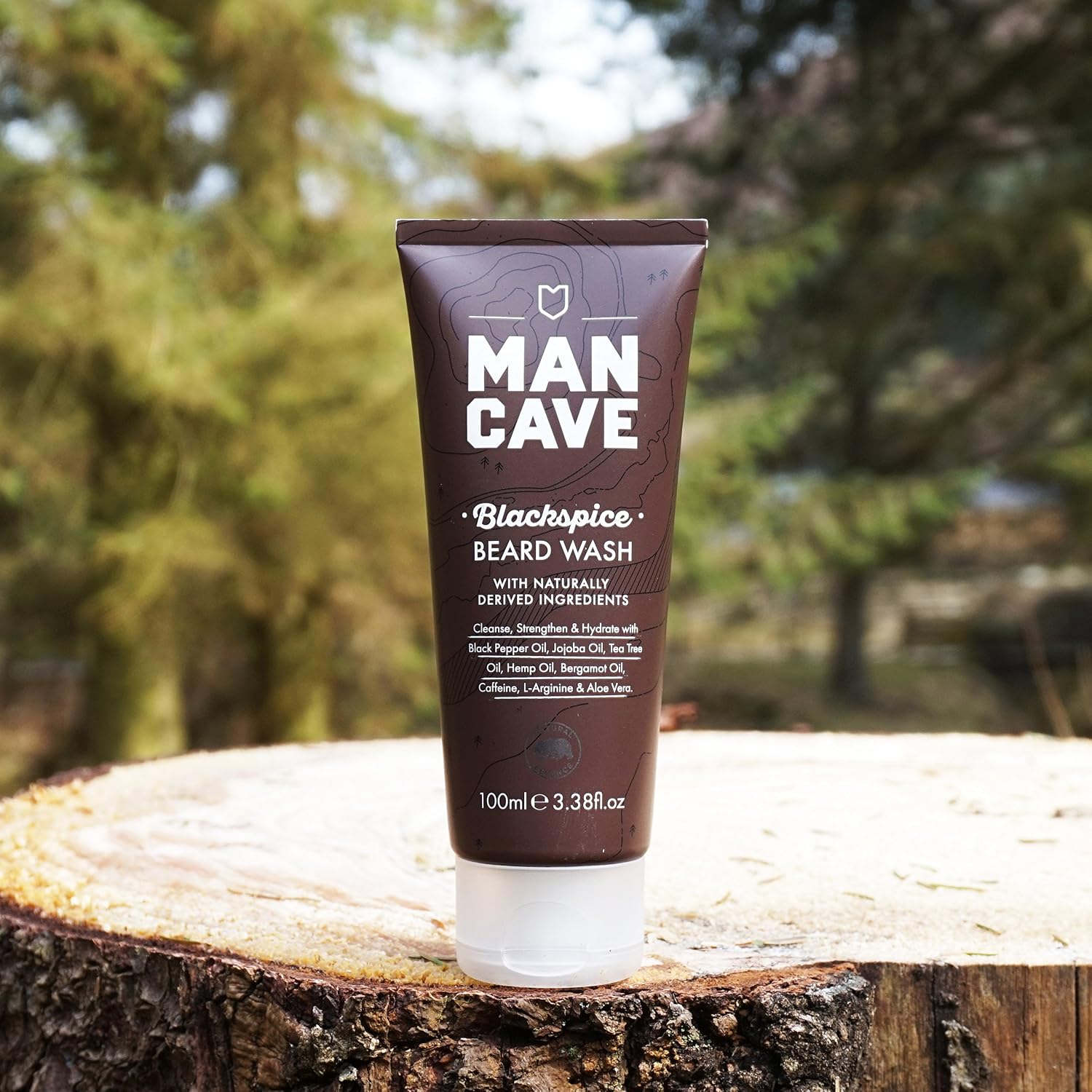 ManCave Blackspice Beard Wash, Refreshes and Cleanses Beard and Underneath Skin, With Jojoba Oil and Hemp Oil - Image 4