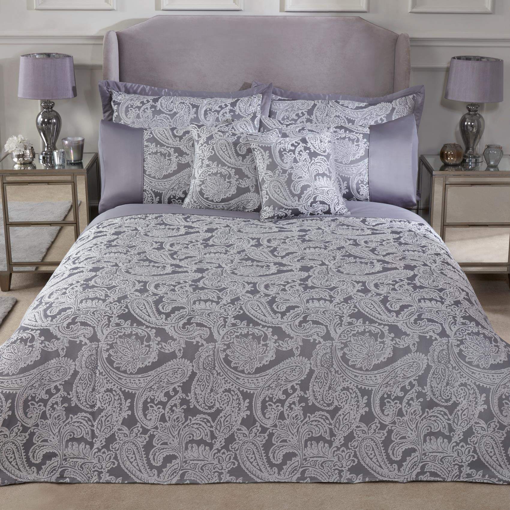 Emma Barclay Duchess - Embellished Jacquard Duvet Set in Silver - Super King