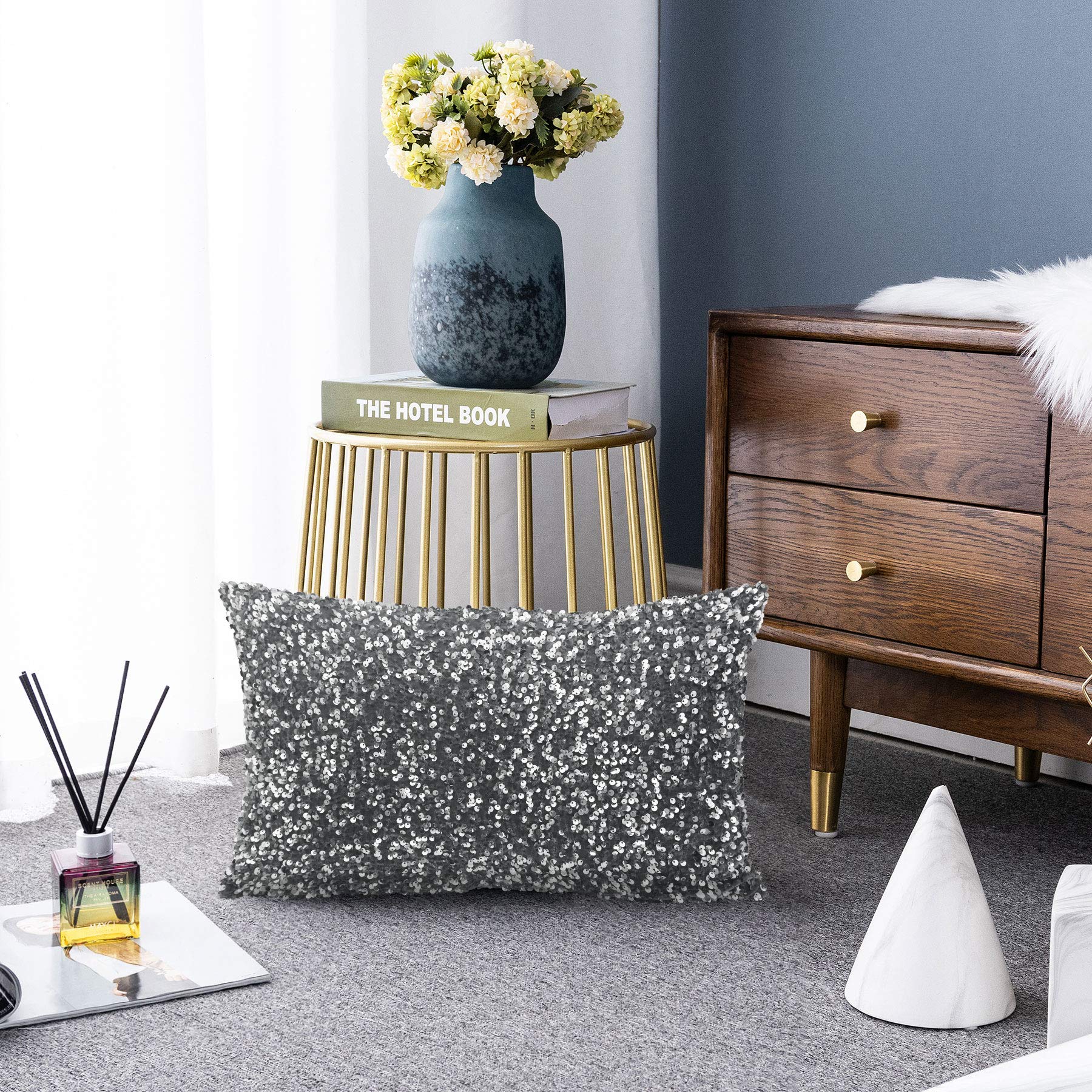 LIGICKY Luxury Series Glitzy Sequin Lumbar Pillow Covers Sparkling Decorative Rectangle Cushion Cover Pillow Cases for Sofa Couch Bedroom Home Party Decor (12 x 20Inches, Silvery Grey)