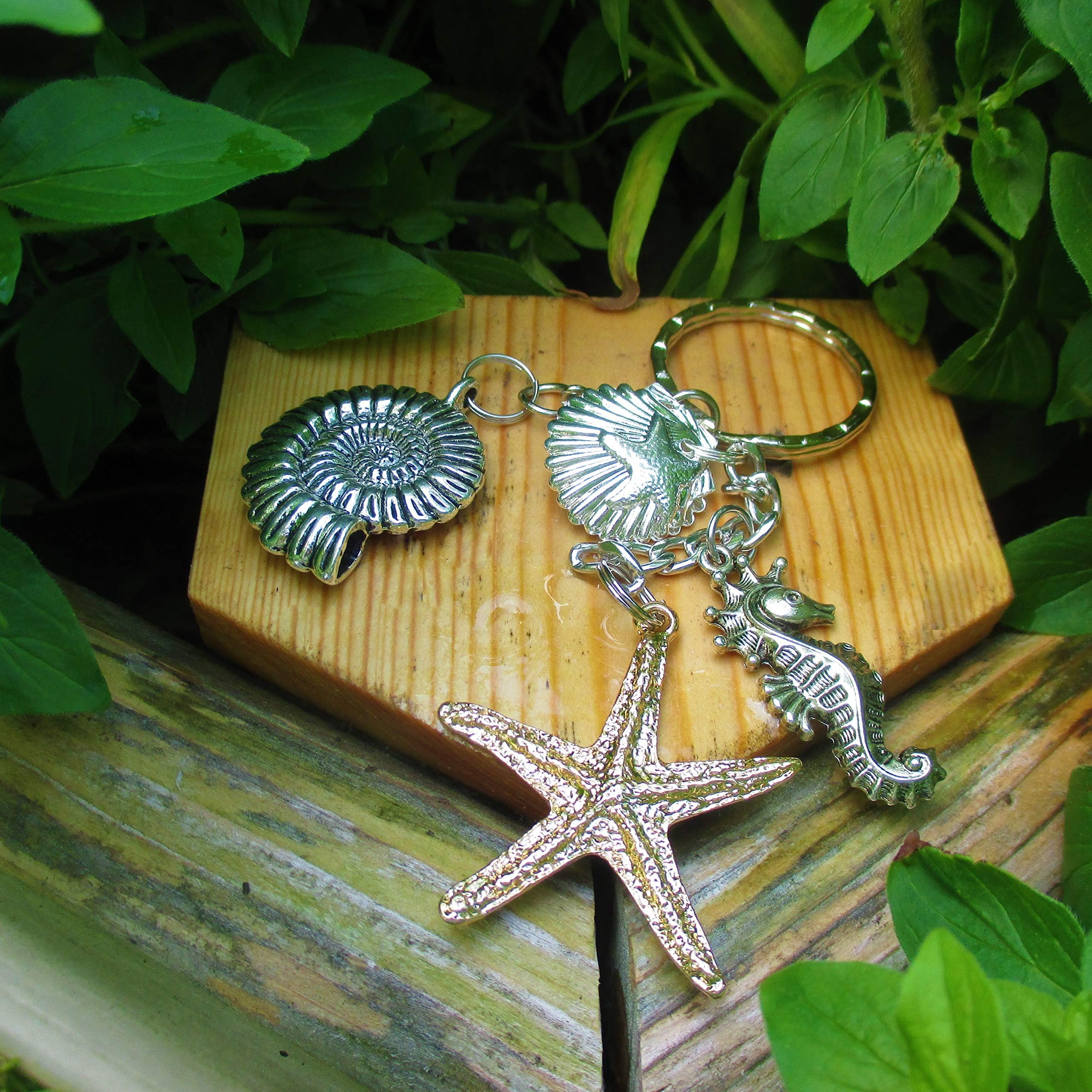 Nautical starfish shell silver alloy key ring bag charm with gift bag