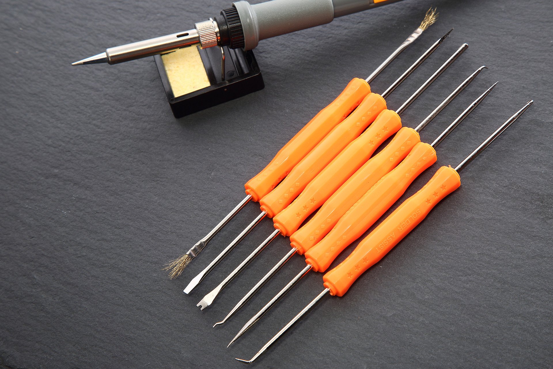 Powerextra 18PCS Fer à Souder Souder Kits Électrique 60W 220V Température Réglable Outil de Soudage 6pcs, Ventouse, Support de Fer à Souder, Fil de Soudure, Pincette Support et Boîte à Outils