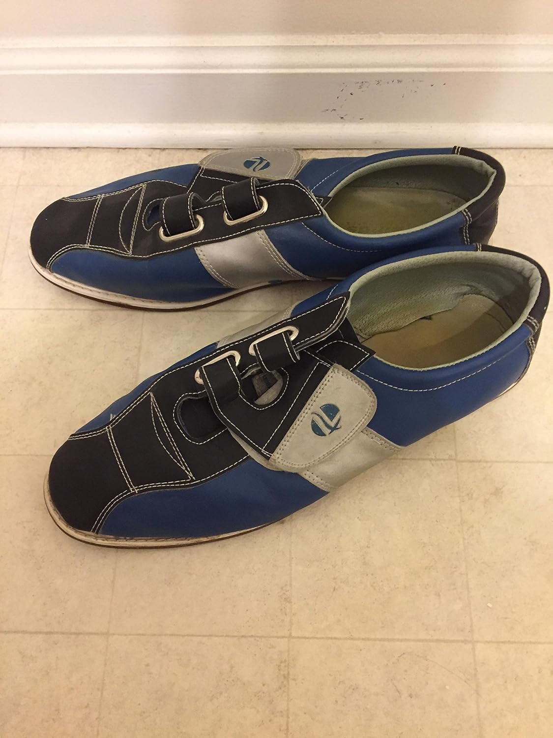 linds bowling shoes womens