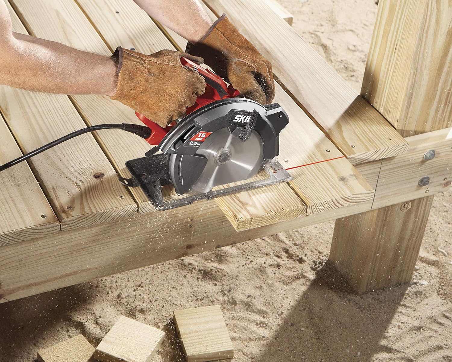 SKIL 5280-01 15-Amp 7-1/4-Inch Circular Saw with Single Beam Laser Guide - - 