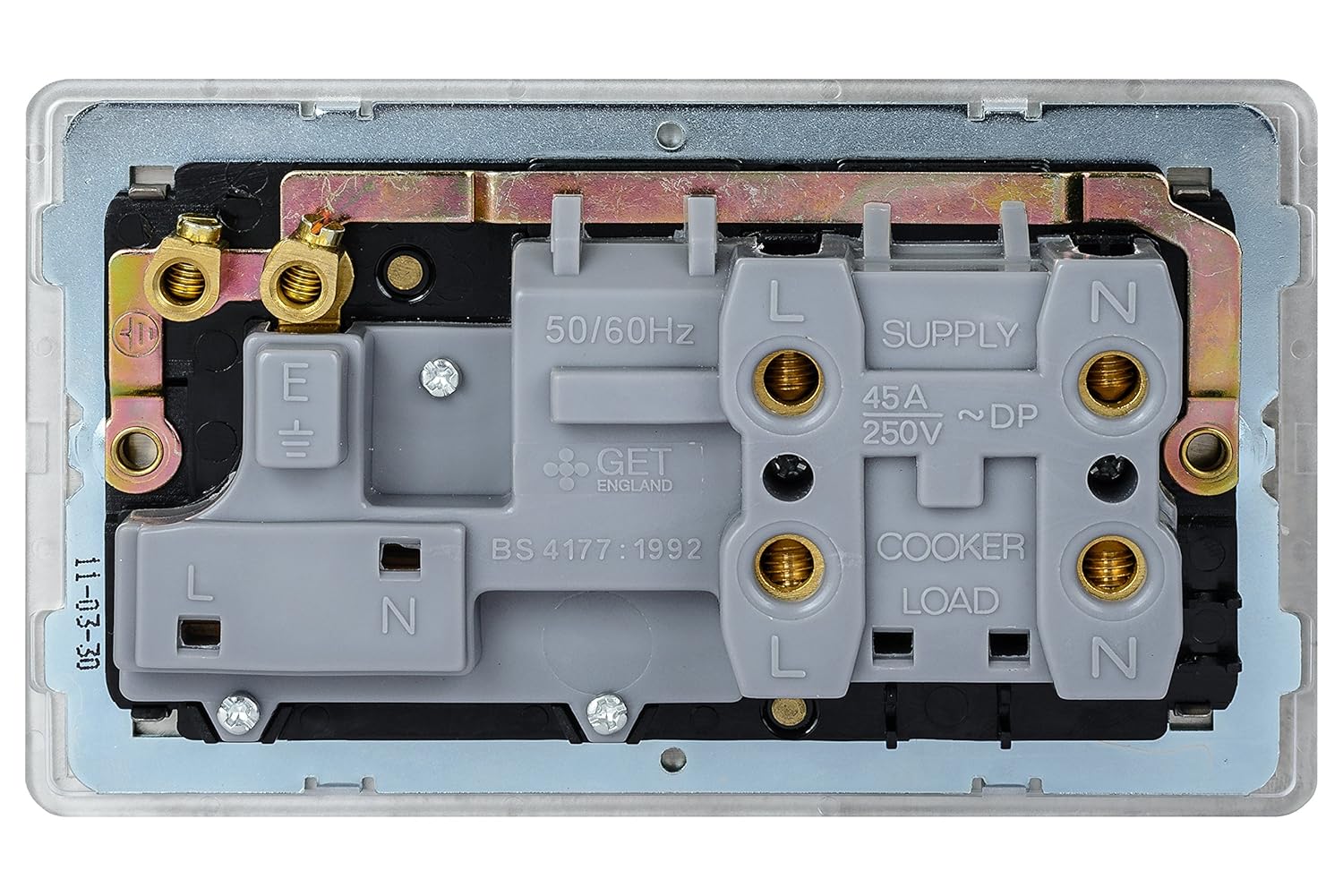 Schneider Electric Ultimate Screwless Flat Plate, Switched Single Cooker Control Unit with Socket - Image 5