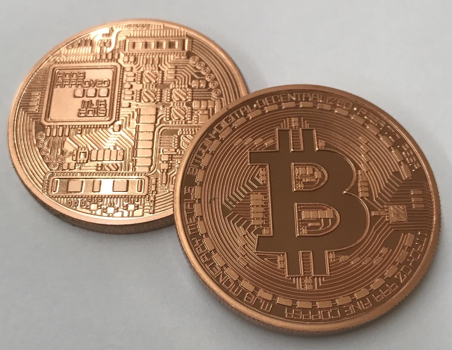 Other Collectible Metalware Bit Coin Is Gold 999 Fine Gold Bitcoin Commemorative Round Collectors Coin Collectibles Blakpuzzle Com