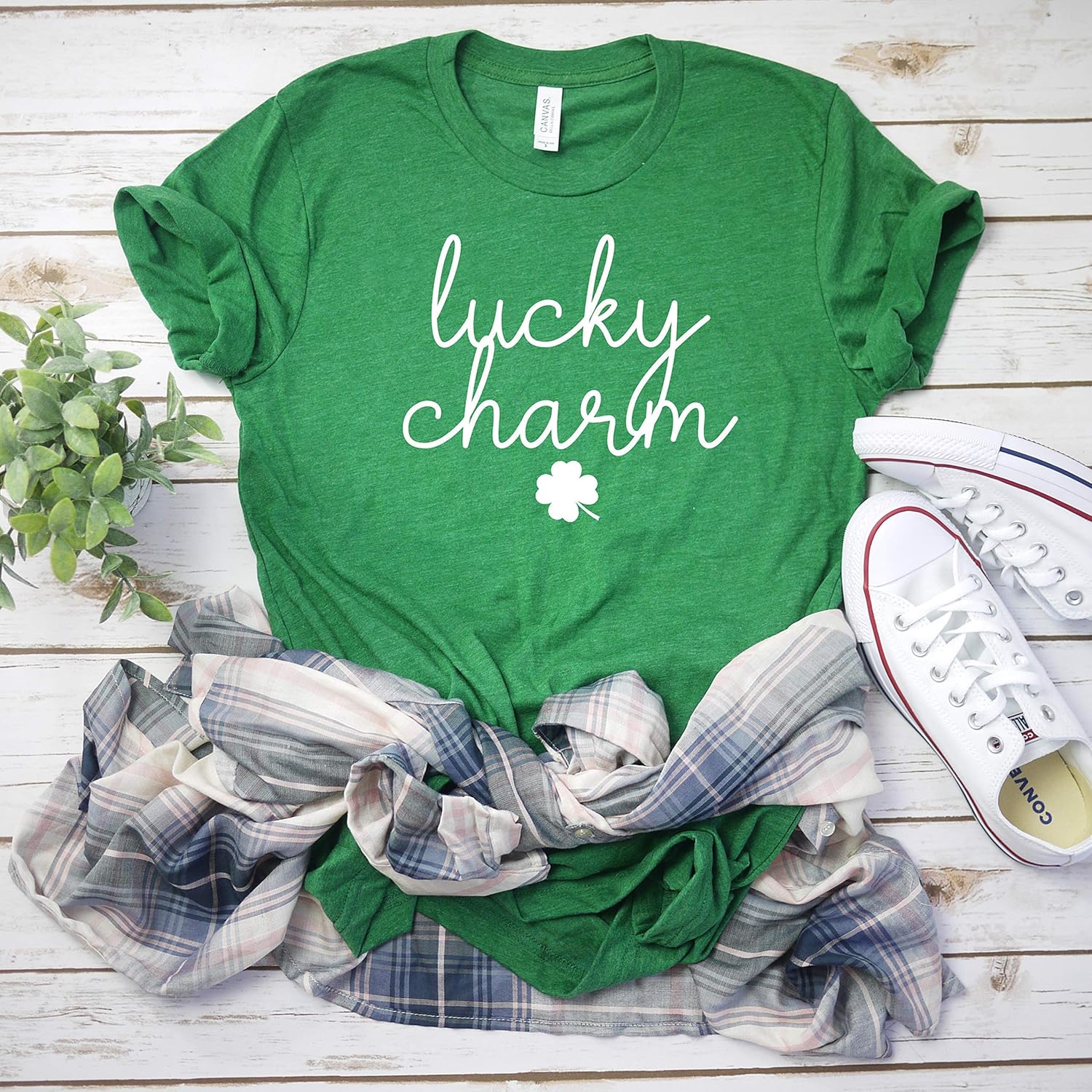 Amazon Com Irish Girl Womens St Patricks Day Tee Shamrock Shirt St Paddys Day Holiday Womens St Pattys Day Lucky Charm Shamrock Tee Handmade