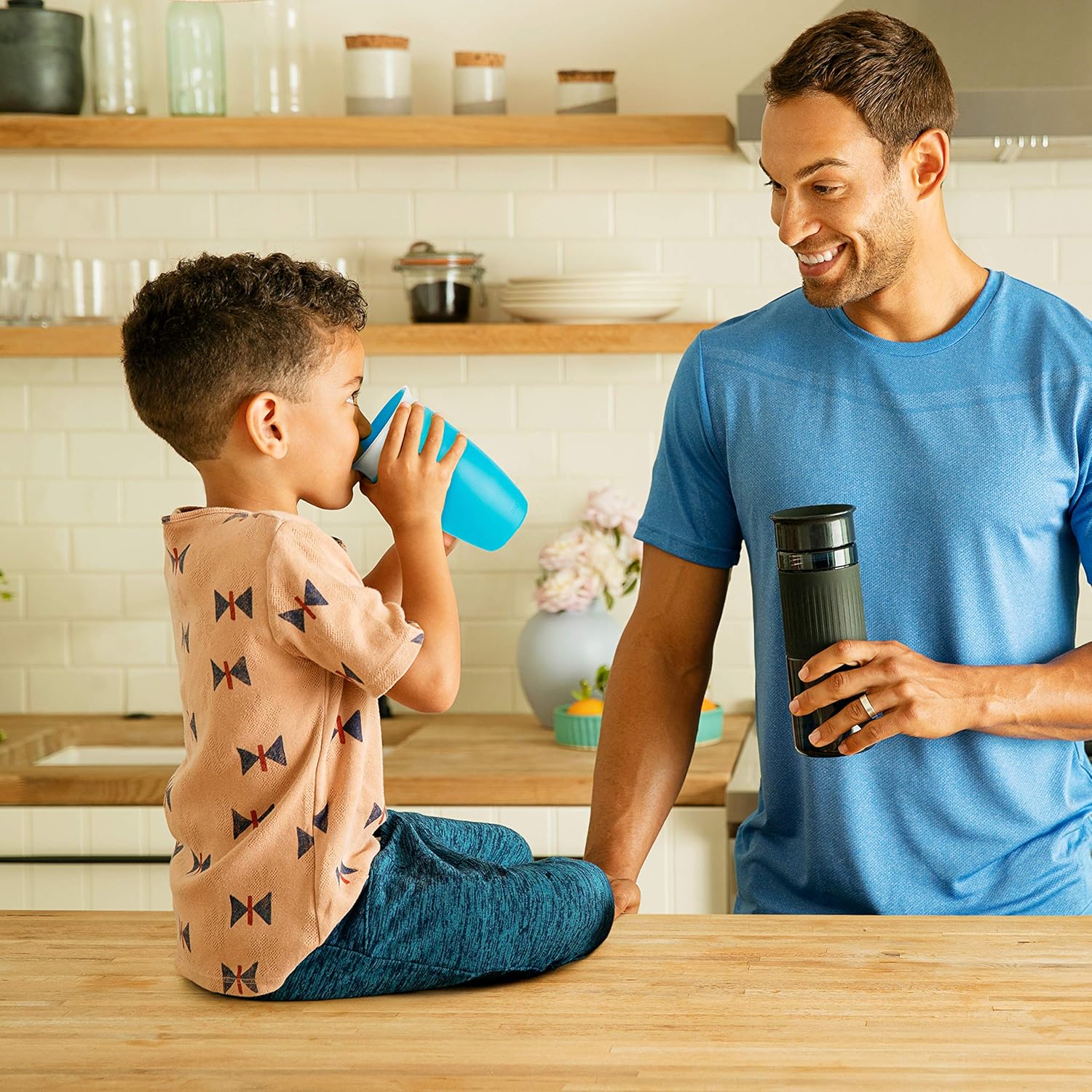 Munchkin Miracle 360 Sippy Cup, Green/Blue, 10 Oz, 2 Count : Baby