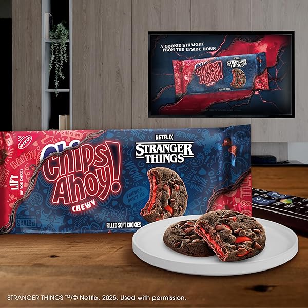 CHIPS AHOY! STRANGER THINGS CHEWY CHOCOLATEY STRAWBERRY-FLAVORED FILLED SOFT COOKIES, LIMITED EDITION, 9.9 OZ