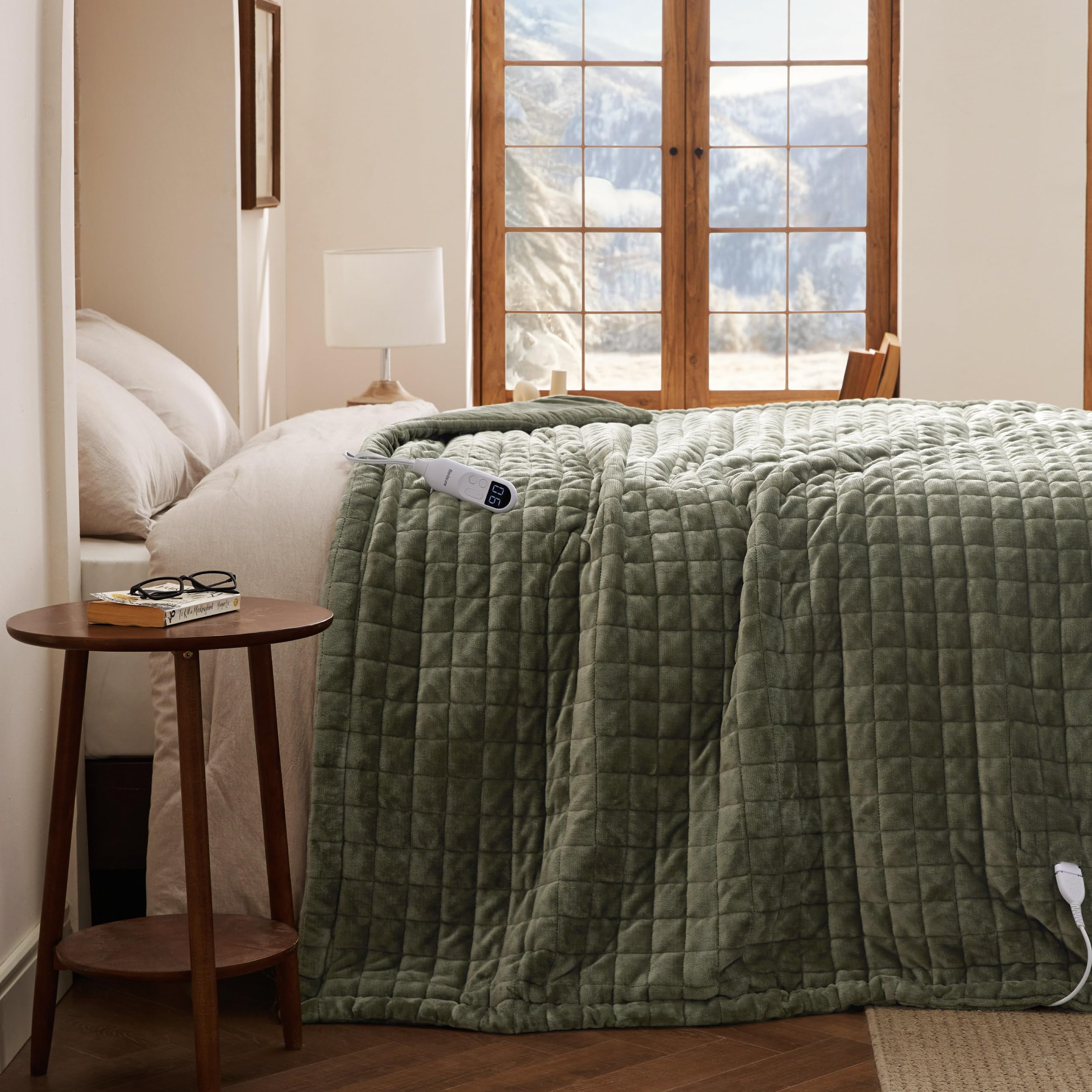 Photo 1 of Bedsure Electric Blanket Twin - Quilted Heated Blanket Twin Size, Soft Flannel Thick Heating Blanket with 10 Time Settings & 6 Heat Settings, Warm Gifts for Women Men (62x84 inches, Olive Green)