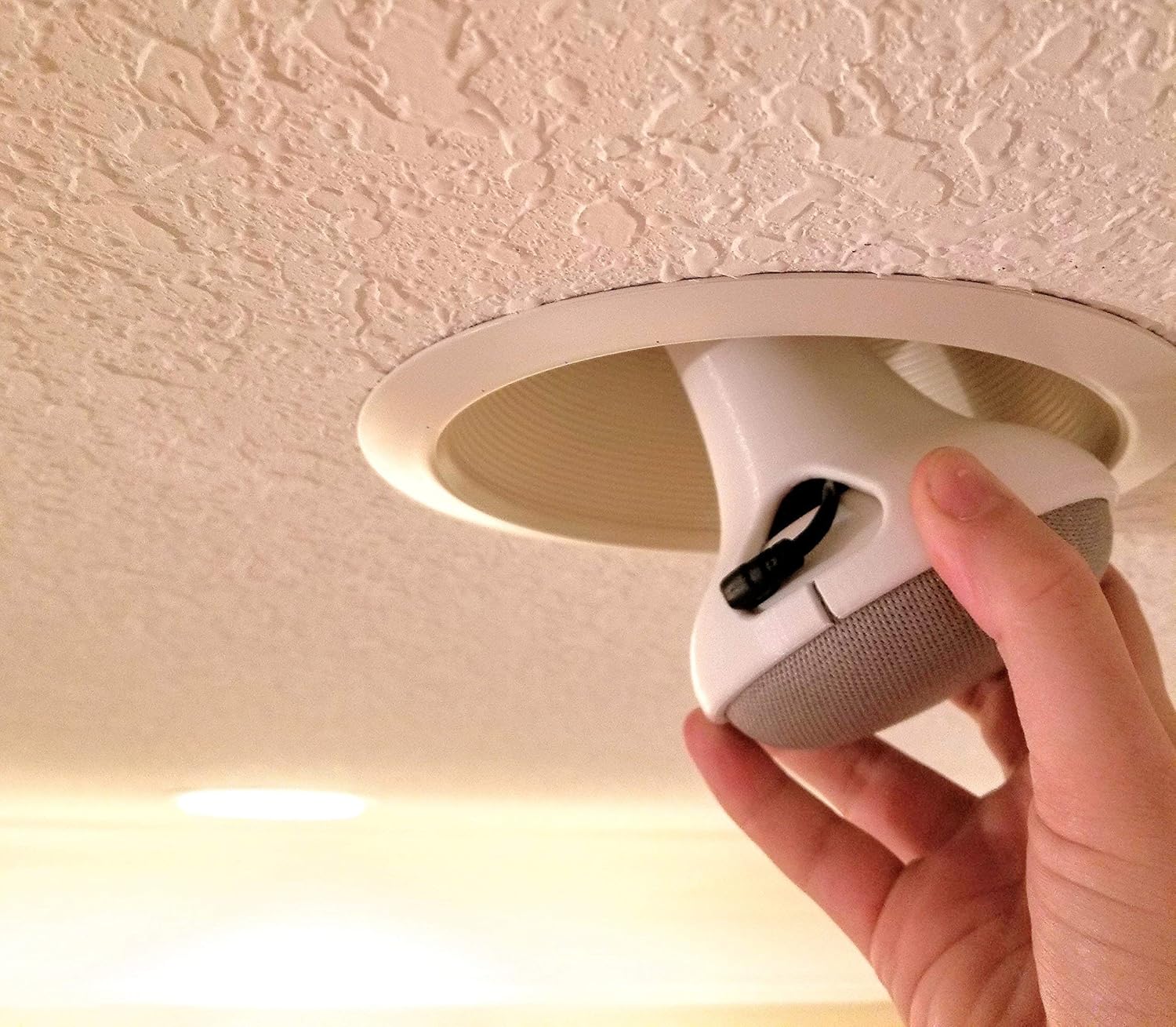 google home mini light socket mount