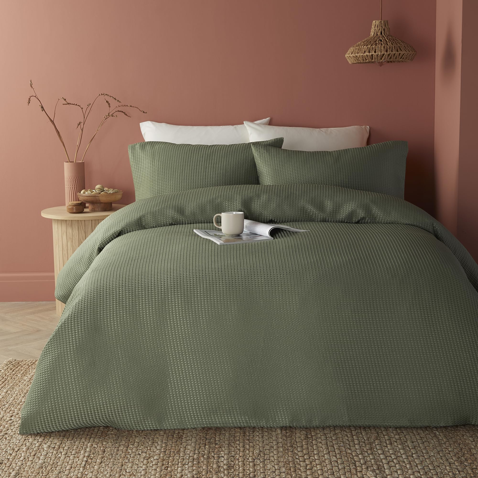 Lindly Collection - Serene Green Waffle Duvet Cover - Single Size (140 x 200cm) - Soft Touch - Luxury - Grid Pattern Textured Duvet Cover in Khaki Green - Square Puckered Bedding — image 1