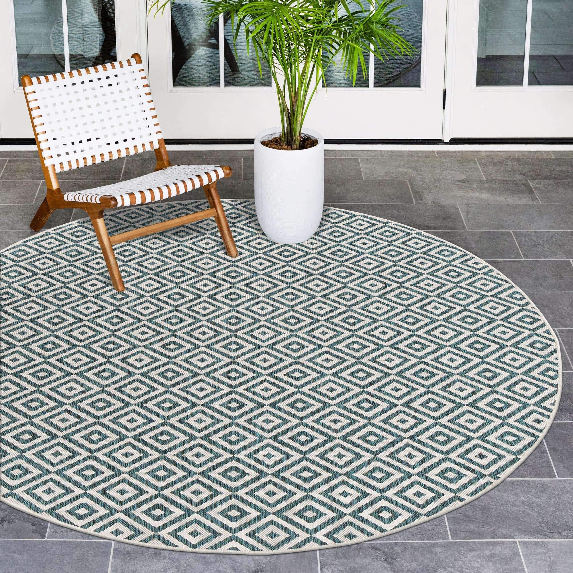 Unique Loom Jill Zarin Outdoor Collection Modern Geometric Teal/Ivory Round Rug (6' 7 x 6' 7)