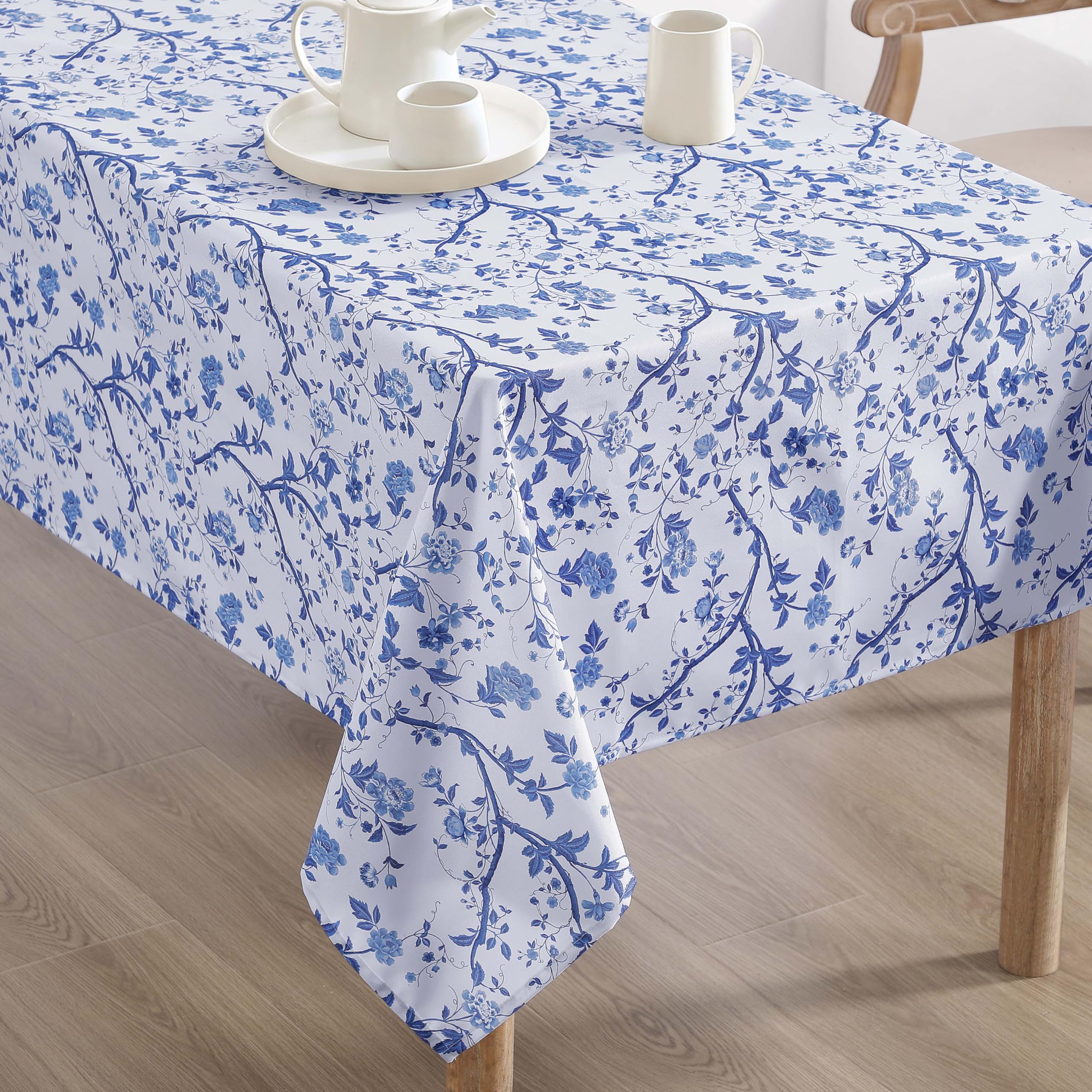 Laura Ashley Decorative Tablecloth, Wrinkle and Stain Resistant, Spillproof Water Repellent, Easy Care Washable Polyester Fabric for Dining, Kitchen, Holiday and Party, 60″ x 102″, Charlotte