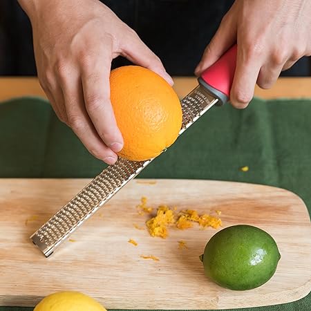 Rape Zesteur En Acier Inoxydable Avec Grille De Protection Lame