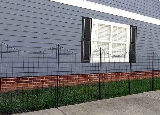 Amazon Com Zippity Outdoor Products Wf29002 Garden Metal Fence 42 1 Box 5 Panels 6 Stakes Garden Outdoor