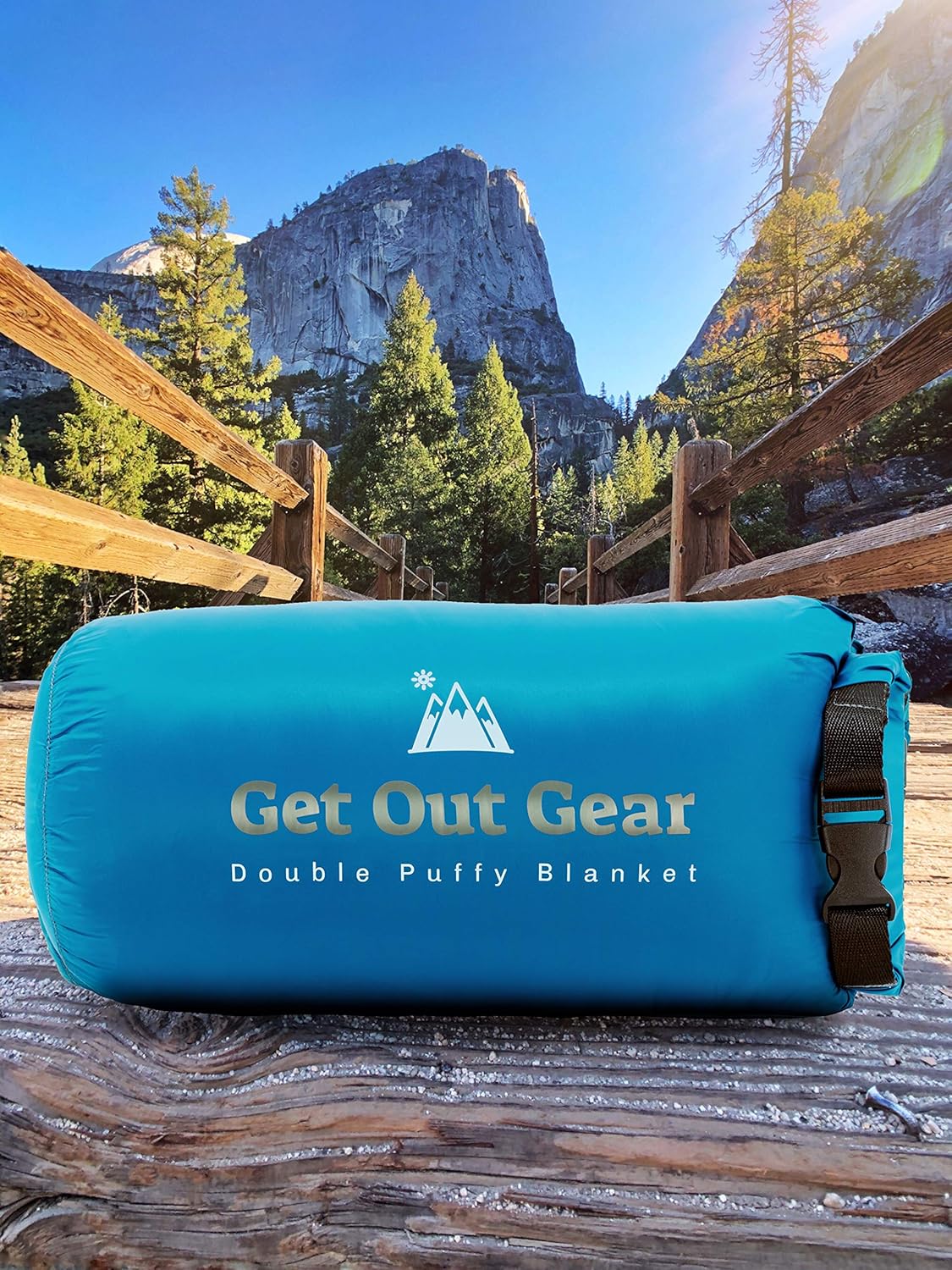 Get Out Gear Double Puffy Camping Blanket - Extra Puffy, Packable, Lightweight and Warm | Ideal for Outdoors, Travel, Stadium, Festivals, Beach, Hammock | Water-Resistant Camp Quilt (Teal Blue/Gray): Kitchen & Dining