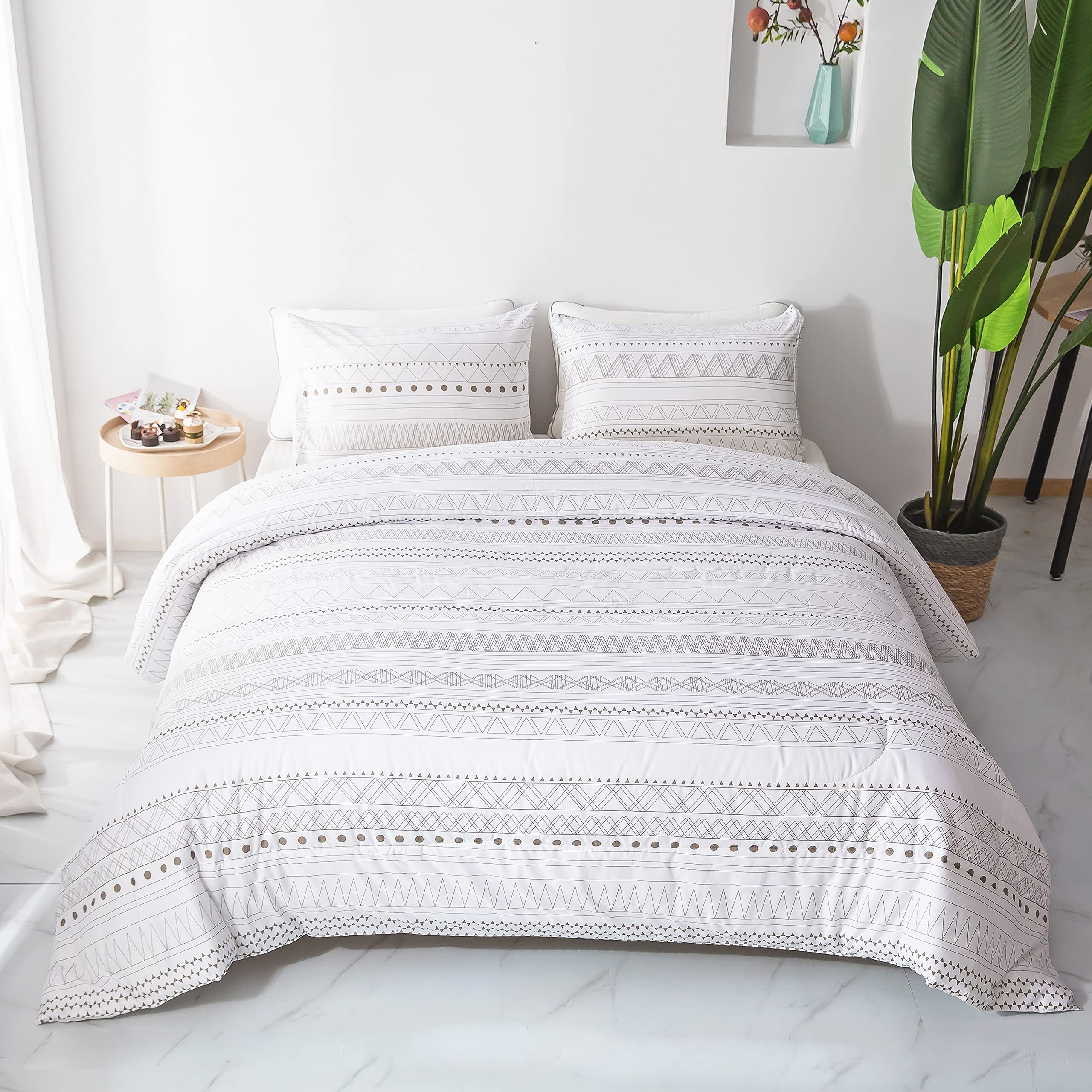 Photo 1 of King Size Comforter Sets Boho White,Aztec Bohemian Bedding Geometric Striped Arrow Pattern,Lightweight Soft Microfiber Down Alternative Comforter Bed Set