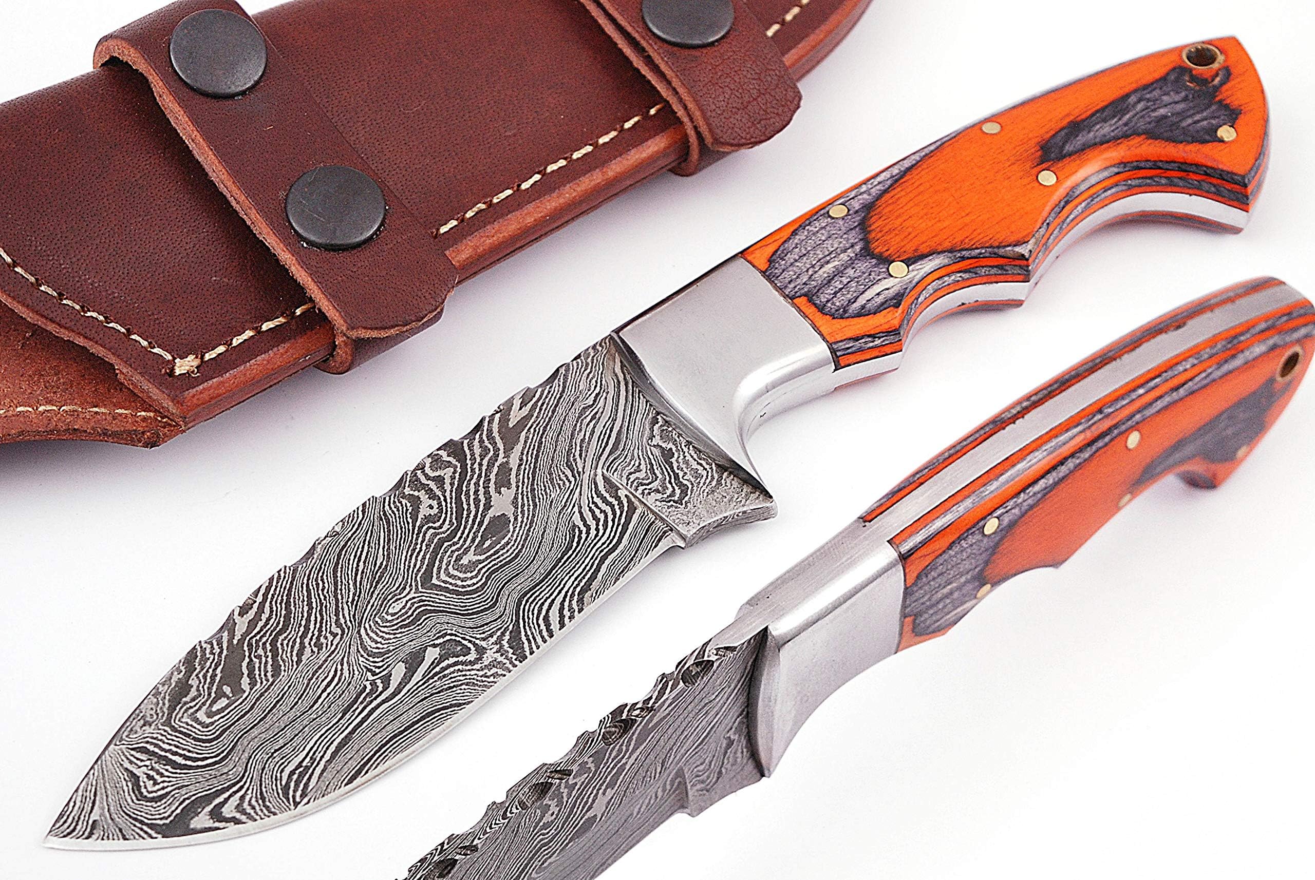 SZM-082 Beautiful Damascus Knife Made of Remarkable Damascus Steel and Exotic Wood -Its A Hunting Knife with Sheath SZM-082