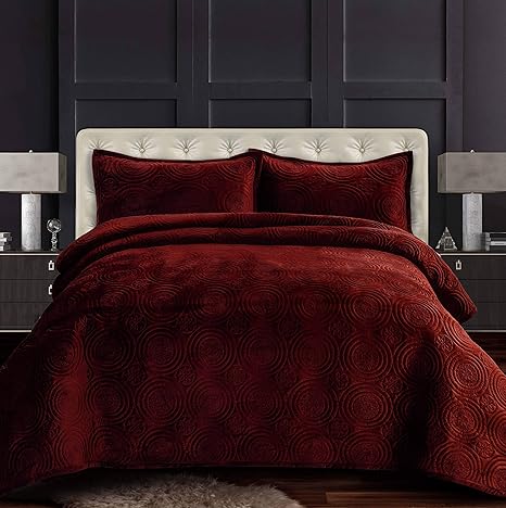 Amazon Com Tribeca Living Capriquikibu Velvet Oversized Quilt Set King Burgundy Home Kitchen