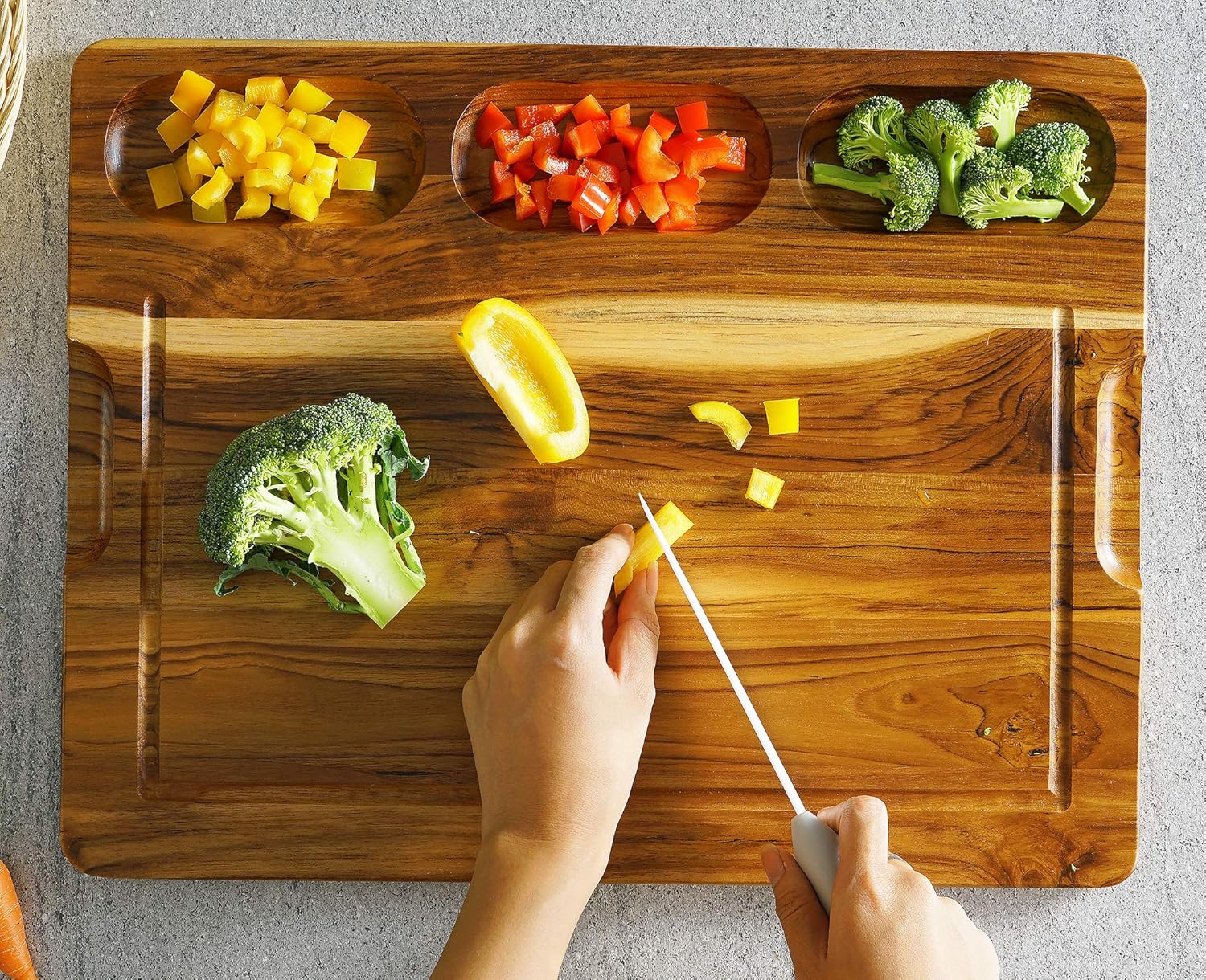 FANICHI Extra Large Teak Wood Cutting Board 17.8’’ x 14’’ For Kitchen, With 3 Built-In Compartments and Juice Canal, Heavy Duty Chopping Board, Thick Carving Board For Bread Fruits Meats