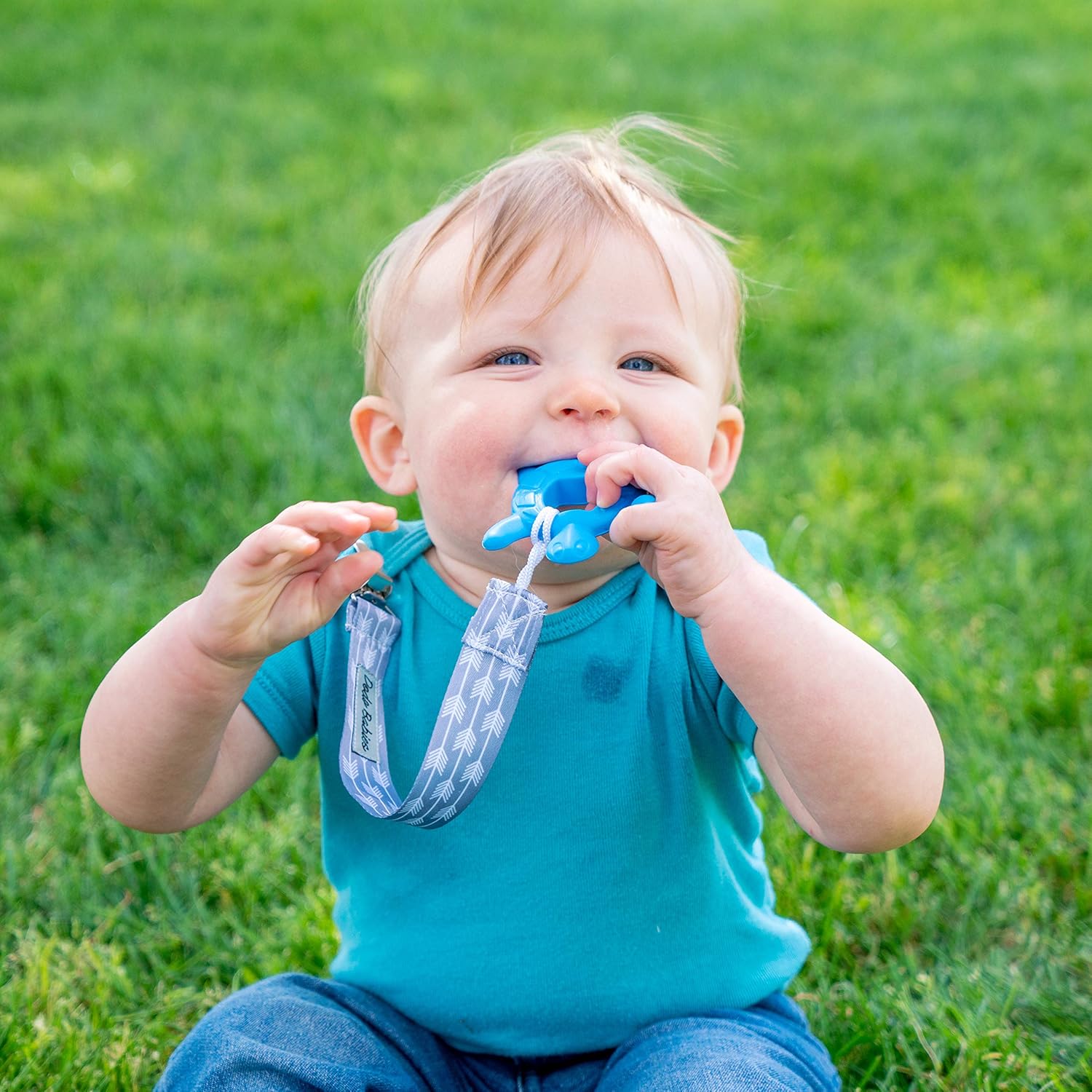 Pacifier Clip by Dodo Babies Pack of 4 + 2 Teether Toys, Premium Quality Modern Designs Universal Holder Leash for Boys and Girls, Teething Toy or Soothie, Baby Shower Gift Set : Baby