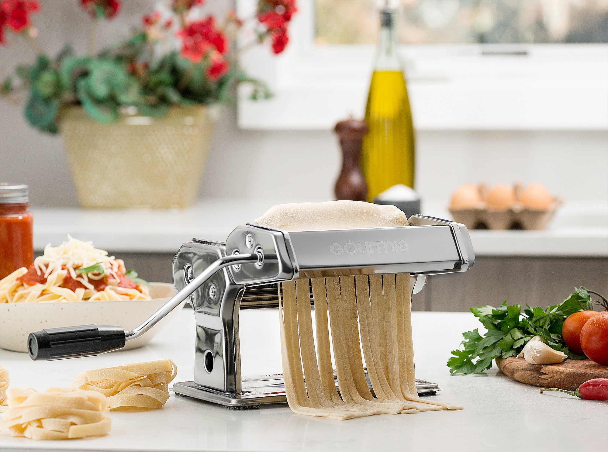 Gourmia GPM9980 Pasta Maker, Roller and Cutter Manual Hand Crank