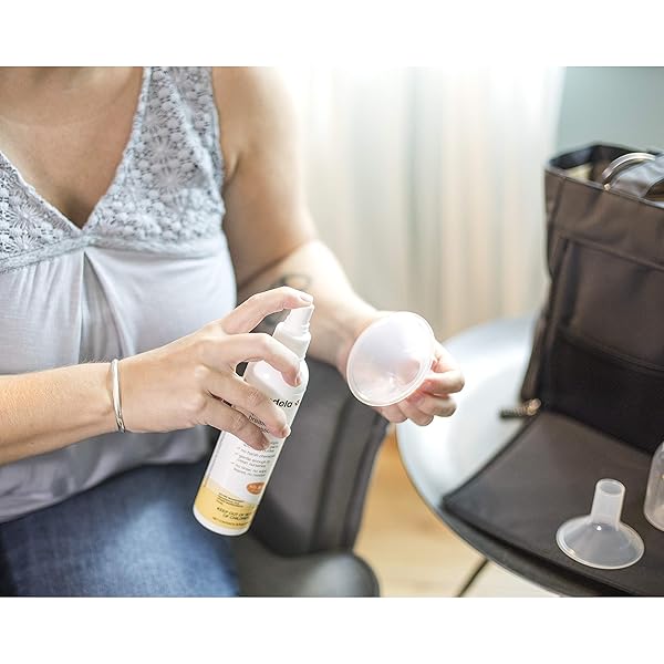 MEDELA QUICK CLEAN BREAST PUMP AND ACCESSORY SANITIZER SPRAY SAFE NO RINSE BREASTPUMP STERILIZER ELIMINATES 99.9 OF COMMON BACTERIA AND GERMS 8 FLUID OUNCES, CLEAR