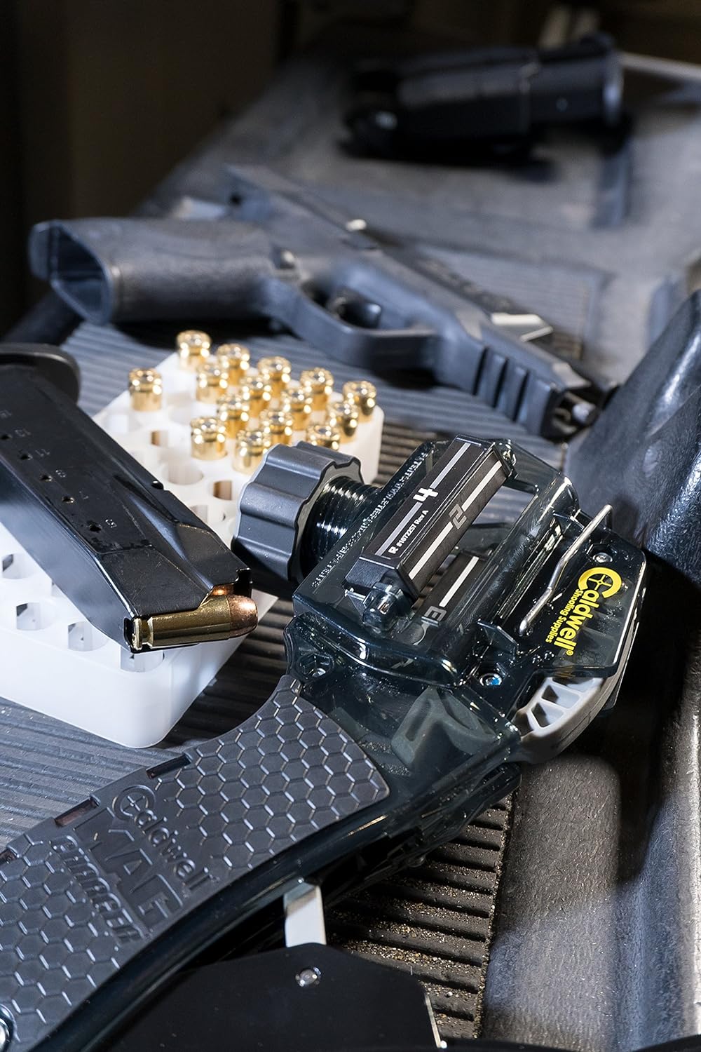 Caldwell 110002 Universal Pistol Magazine Loader, Ammunition & Magazine Pouches - Amazon Canada