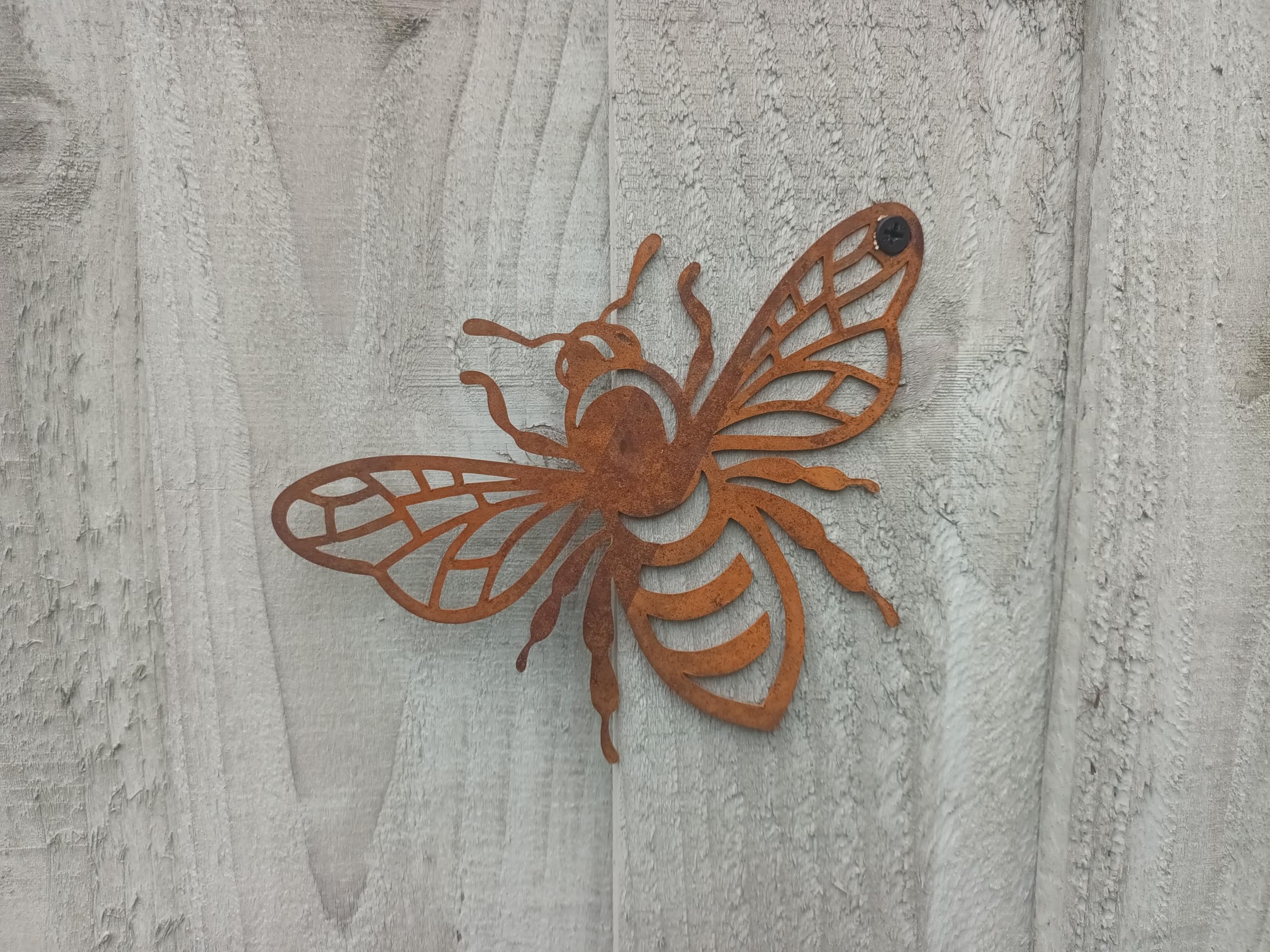 Paranoid Fish Rustic Bee Fence | Garden Ornament, Rusty Bumble Bee Animal Art