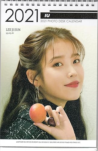 Amazon Iu アイユ グッズ 21年 22年 2年分 卓上カレンダー 両面印刷 韓国 Ap03 アイドル 芸能人グッズ 通販
