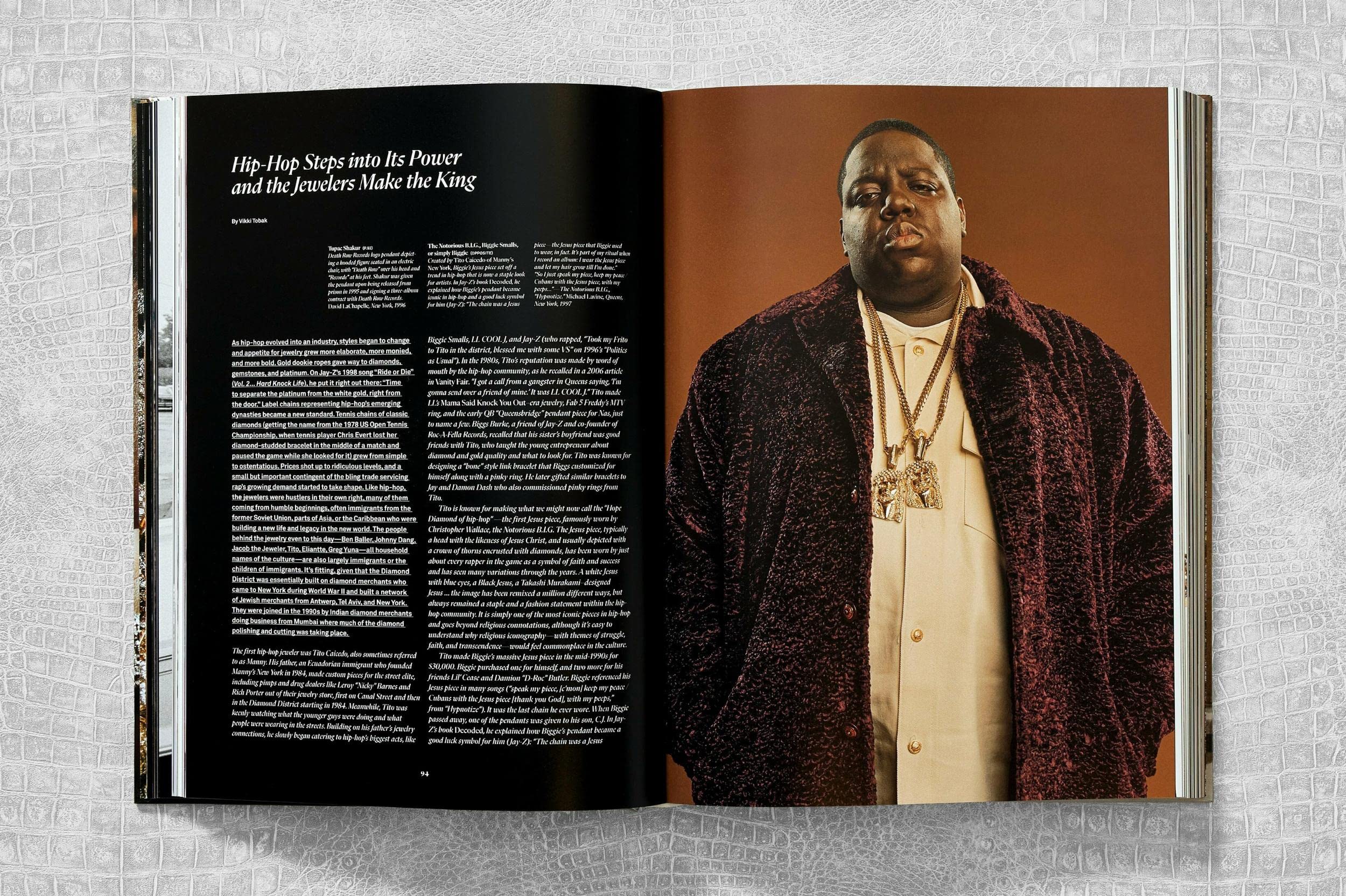 Ice Cold. A Hip-Hop Jewelry History (Multilingual Edition)