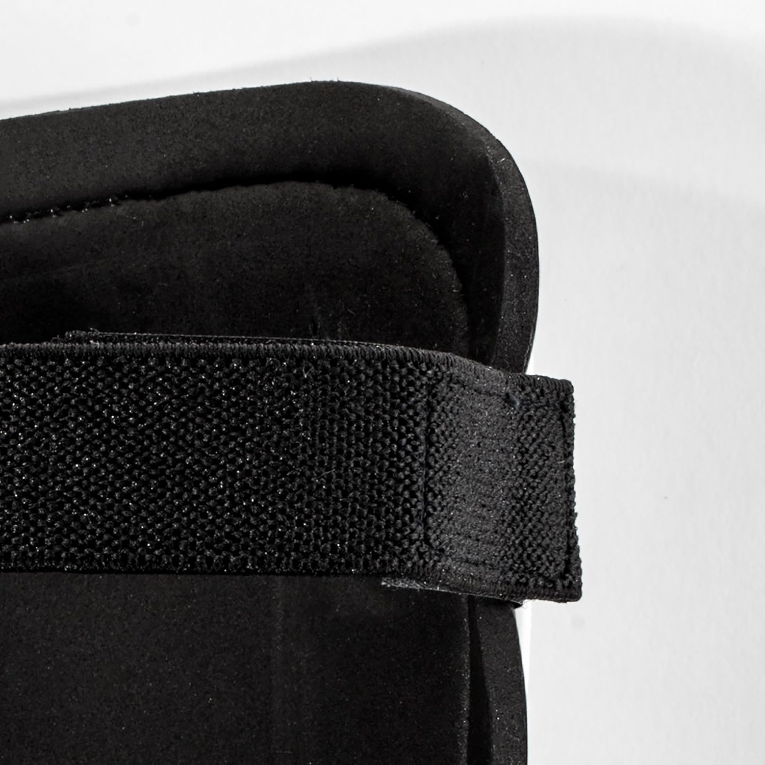 Franklin Sports Superlight Soccer Shin Guards : Soccer Shin Guards : Sports & Outdoors