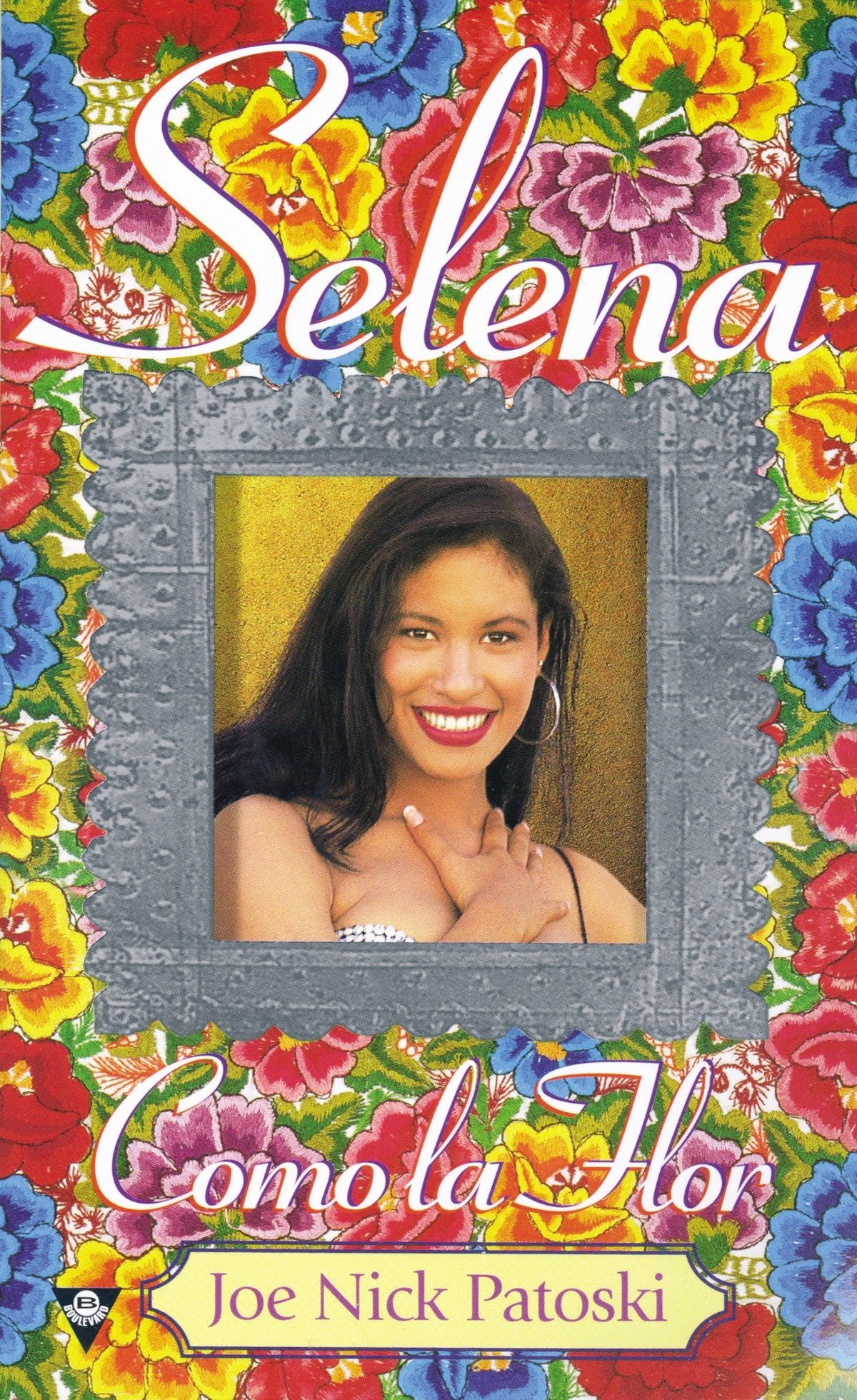 Selena Como La Flor Patoski Joe Nick 9780425171240 Amazon Com Books
