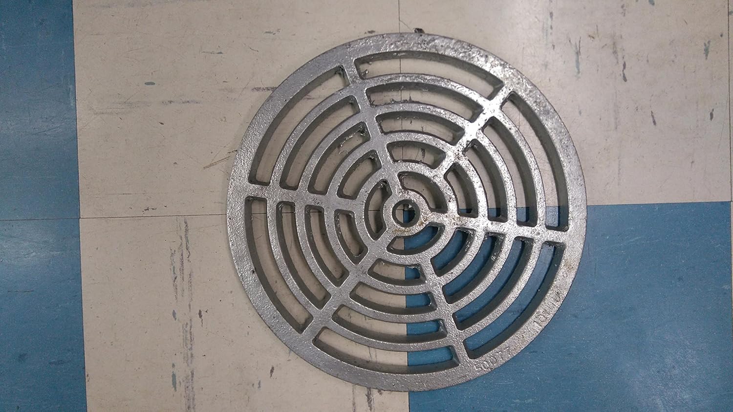 10.75" Diameter 273mm 9mm 3/8" Thick Round Circular Cast Iron Gully