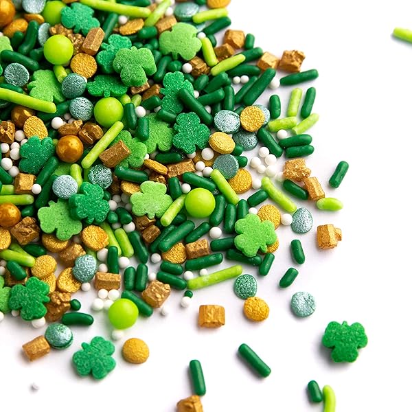 SWEETS INDEED ST PATRICKS DAY SPRINKLES – GREEN AND GOLD SHAMROCK CLOVER SPRINKLES FOR BAKING, CAKE DECORATING, CUPCAKES, COOKIES & DESSERTS – FESTIVE IRISH HOLIDAY SUGAR DECORATIONS – 4 OUNCES