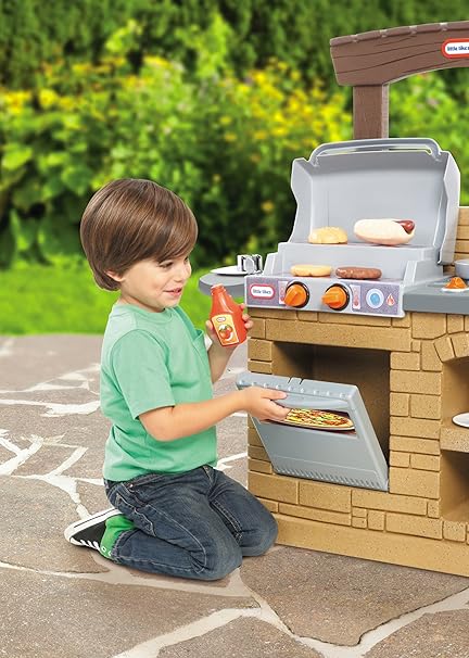 toddler outdoor kitchen