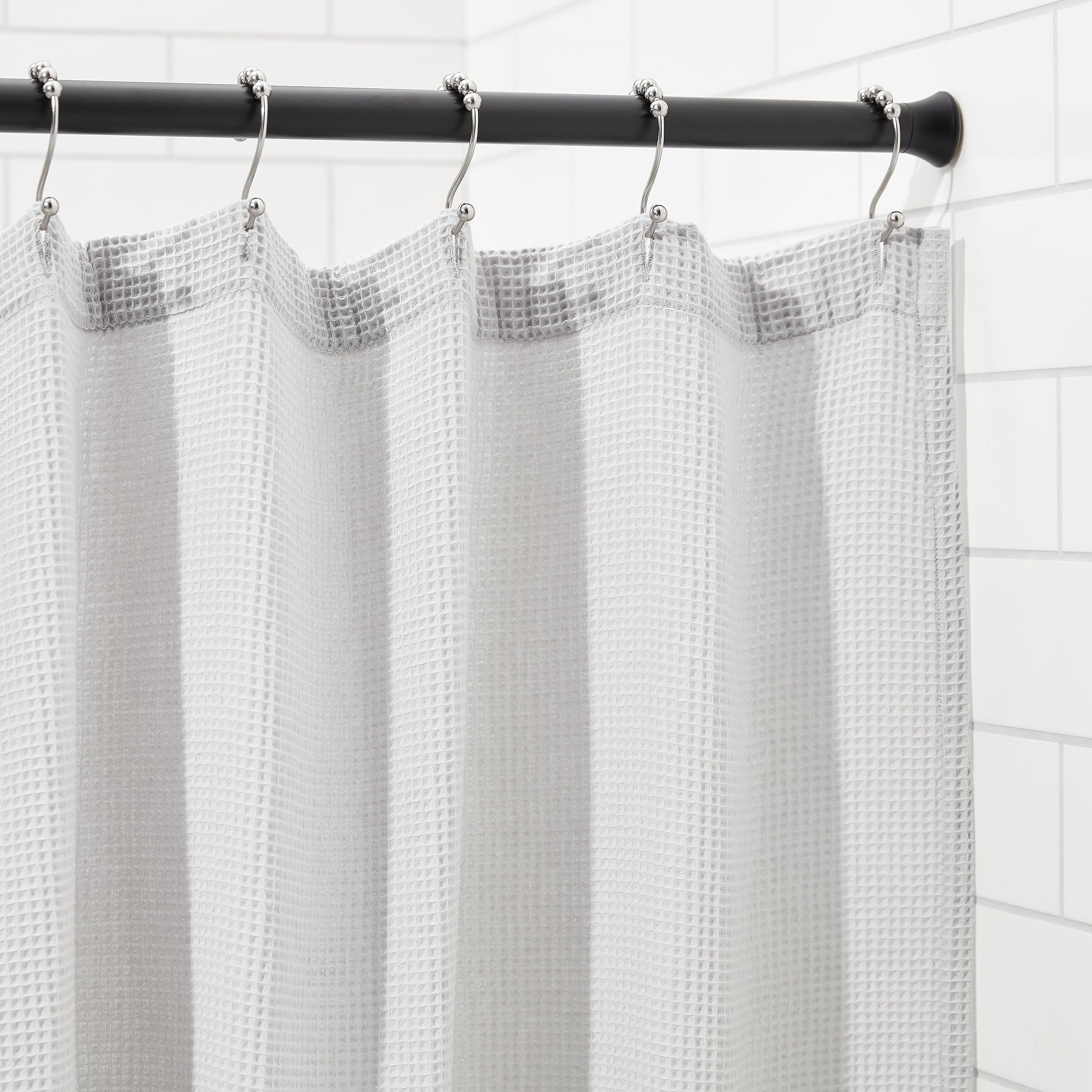 Amazon Basics Extendable Shower Curtain Pole, 137 to 229 cm, Black