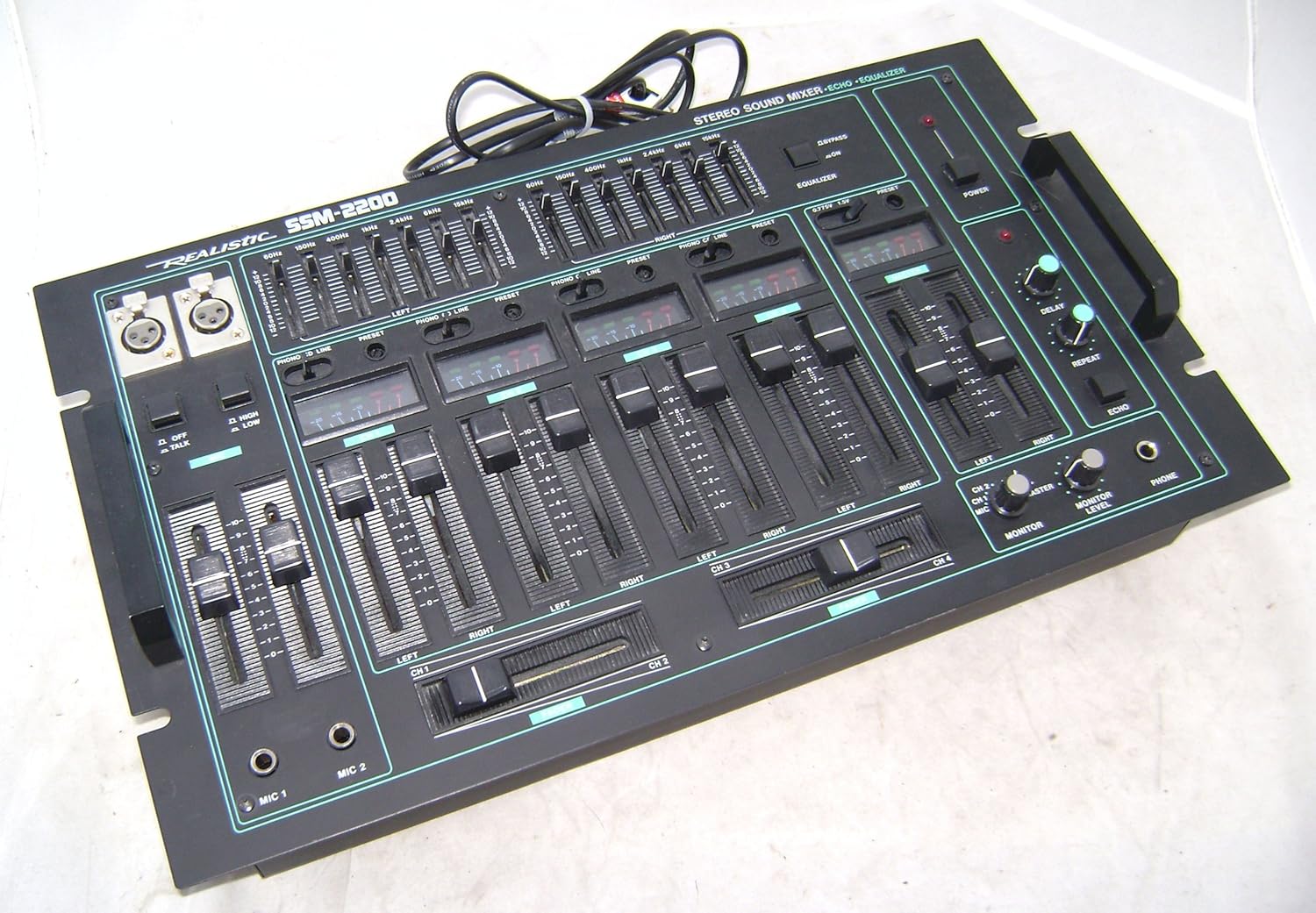 Realistic Stereo sound disco mixer SMM2200 with echo Amazon.co.uk