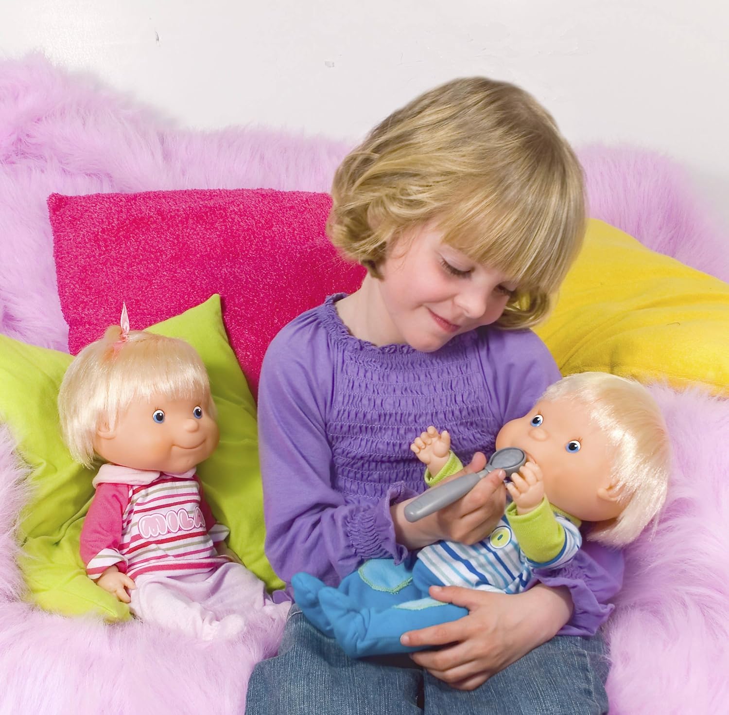 muñecos gemelos mila y malo famosa