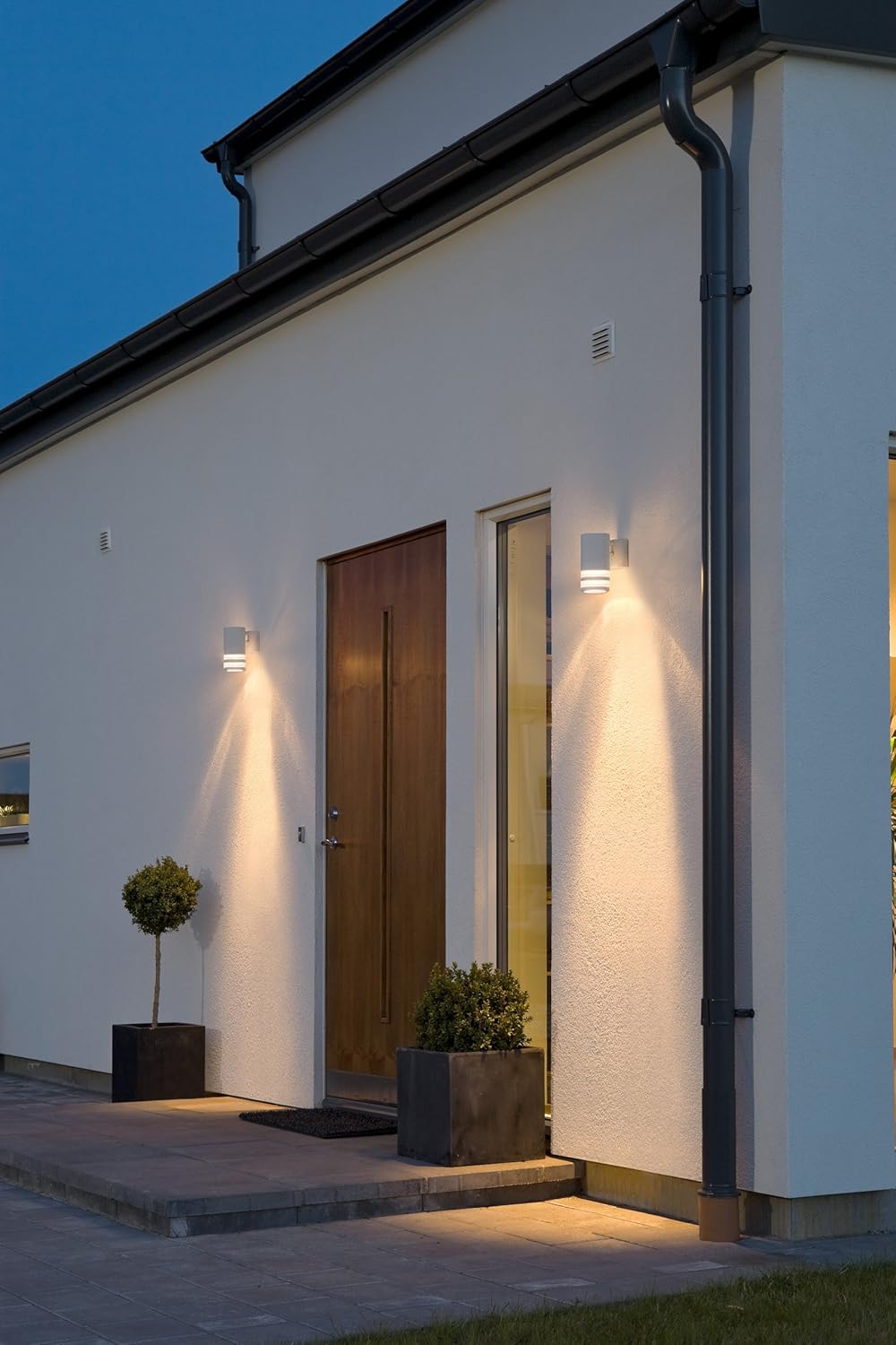Konstsmide Modena Double Down Outdoor Mains Powered/1 x 35 W GU10 Max Lamp/Clear Acrylic Lens/Aluminium/IP44/Outside Matt White - Image 4