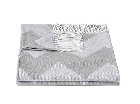 Zollner Kuscheldecke Plaid, Größe ca. 130x170 cm, Hellgrau (weitere verfügbare), mit Fransen