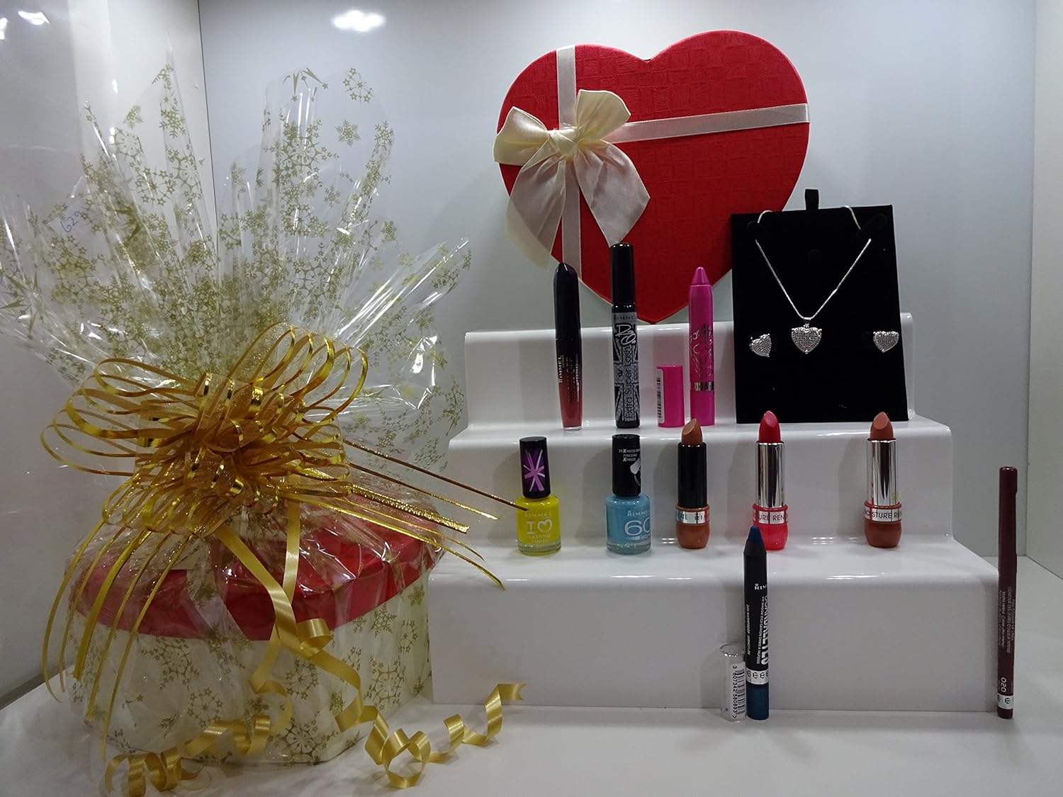 Valentines Gift Hamper For Her Rimmel London 10 Make Up