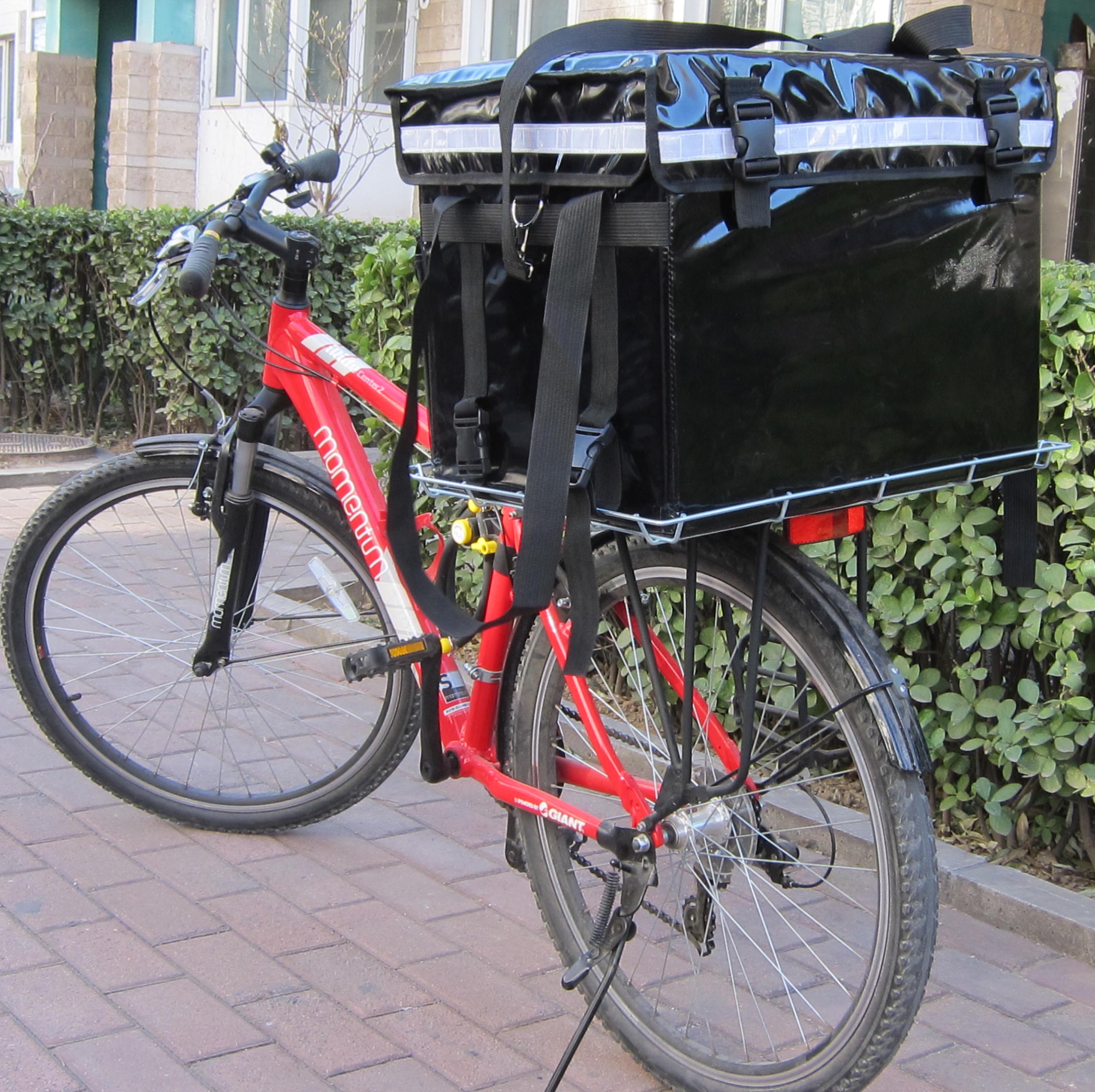 Insulated Food Delivery Box 17" L x 12.5" W x 13" H, Made of