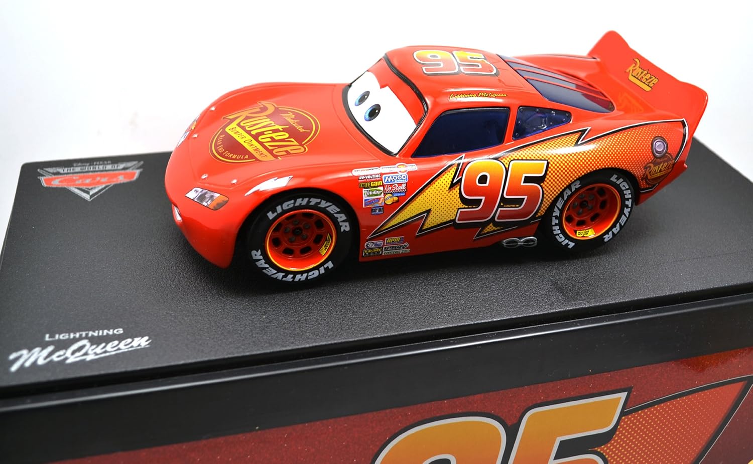 Amazon MATTEL DisneyPIXAR "CARS" matty collector 124 "LIGHTNING