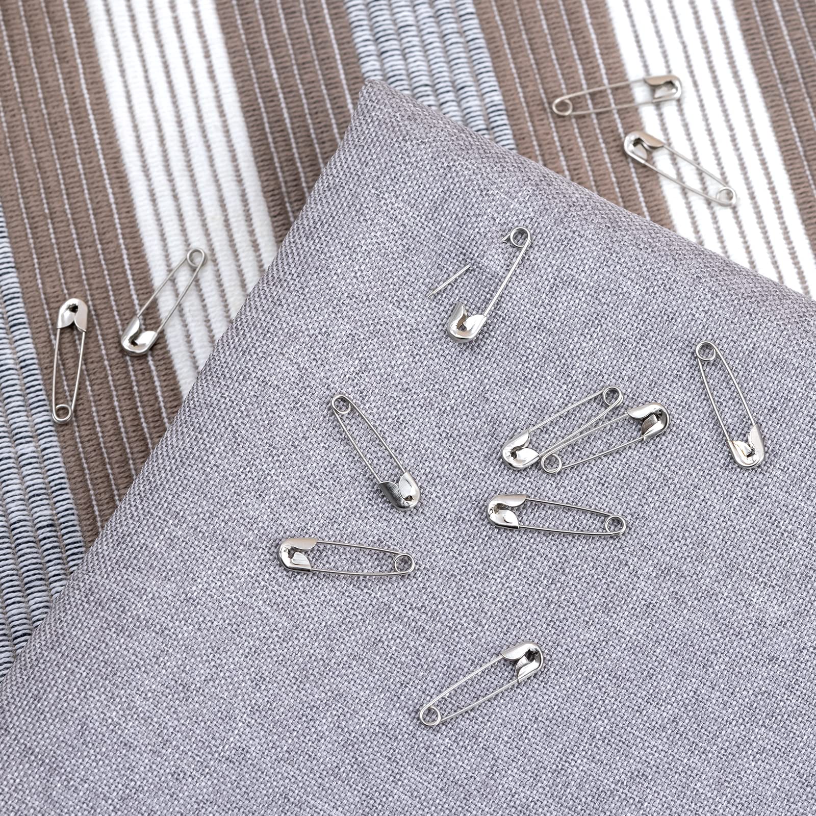 1,000 Pack Mini Safety Pins 0.75 inch (19mm), Small Safety Pins for Clothes, Tiny Safety Pin