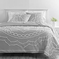 MARTHA STEWART Sophia Medallion Chenille Queen Size