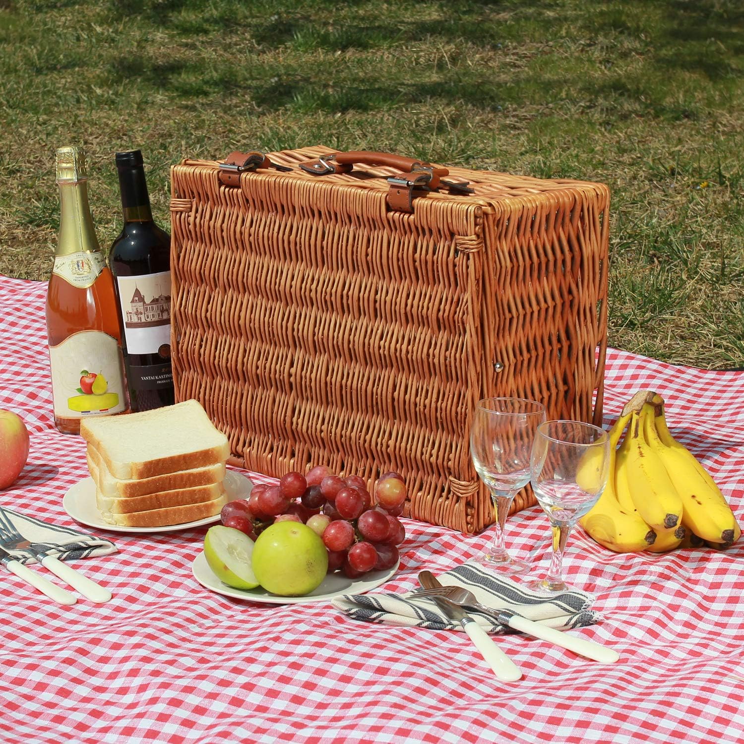 Willow Picnic Basket Set for 2 Persons with Large Insulated Cooler Bag and Classical Cutlery Service Kit | Wicker Picnic Hamper for Camping, Outdoor, Valentine Day, Chirtmas, Thanks Giving, Birthday : Garden & Outdoor
