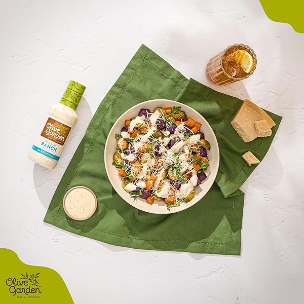 OLIVE GARDEN PARMESAN RANCH DRESSING AND DIP, 16 FL. OZ., MADE WITH BUTTERMILK AND PARMESAN CHEESE, PERFECT DIPPING SAUCE, CHICKEN MARINADE, SANDWICH SPREAD OR SALAD DRESSING