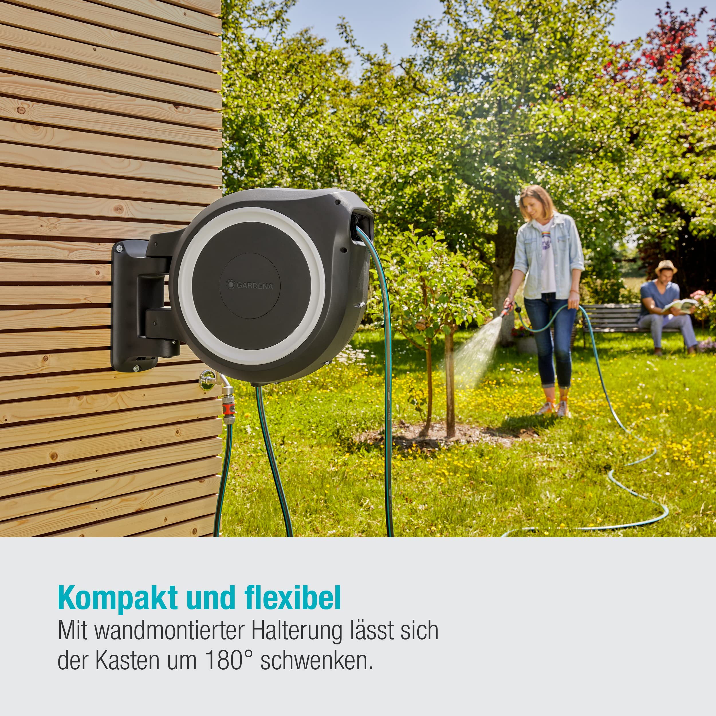 Gardena Wand-Schlauchbox RollUp L (weiß) 30 m exklusiv für Amazon: Schwenkbare Schlauchbox, integrierte Schlauchführung, inkl. 30 m Gardena Qualitätsschlauch, Reinigungsspritze und Brause (18627-38) 4