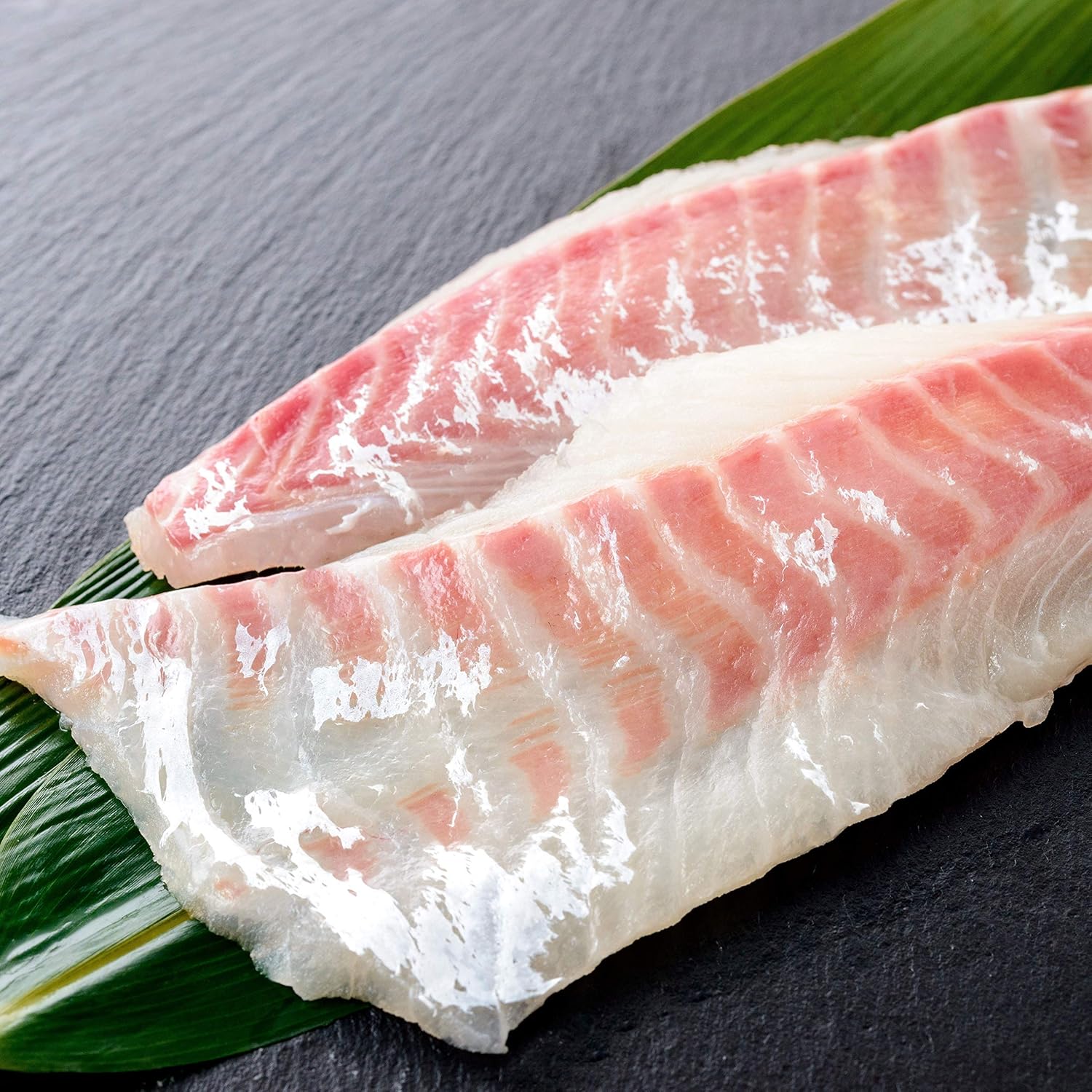 Amazon 真鯛の塩熟成 お刺身用 醬油不要 愛媛県産 他 株 ふぃっしゅいんてりあ 刺身 通販